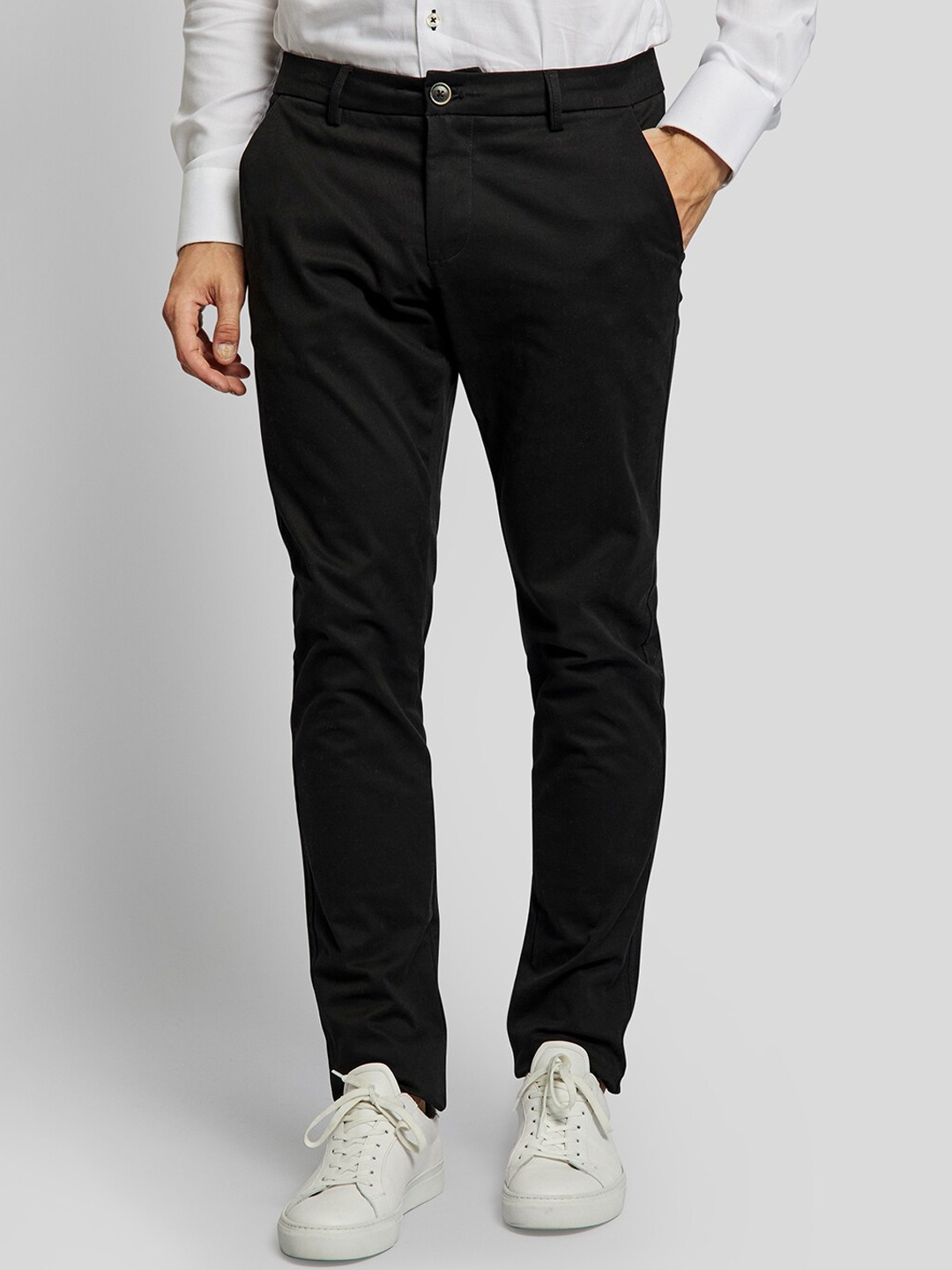 

Bruun & Stengade Men Black Slim Fit Trousers