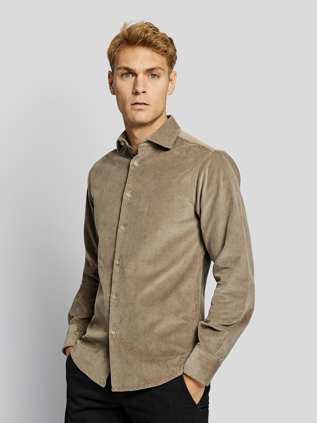 

Bruun & Stengade Men Brown Slim Fit Casual Shirt
