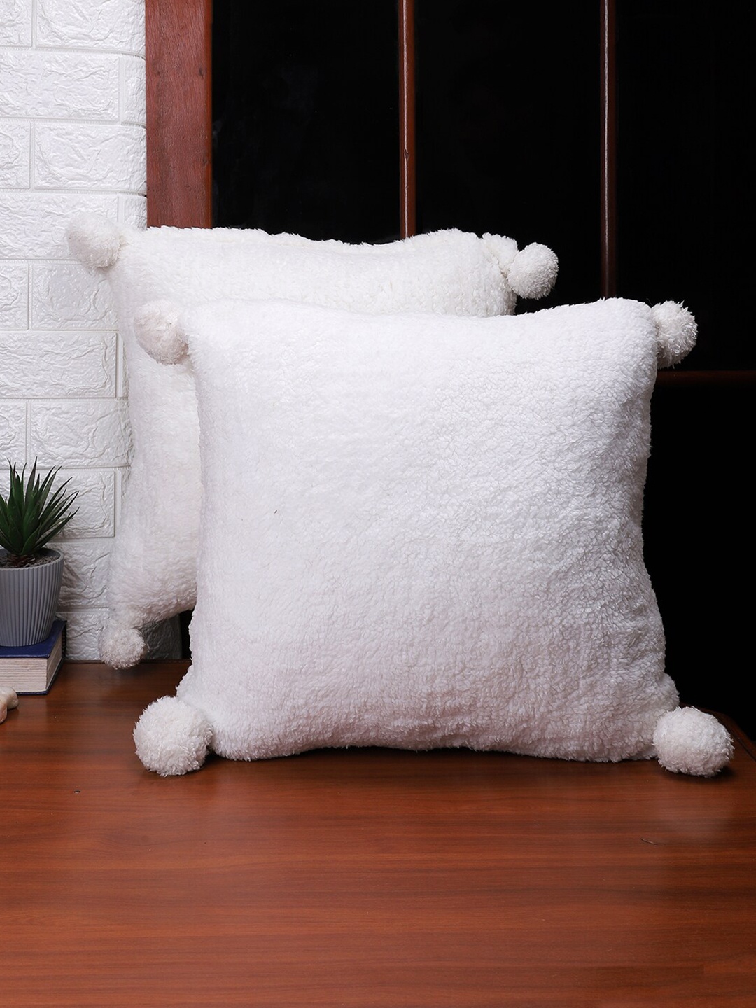 

Soumya White Set of 2 Square Cushion Covers