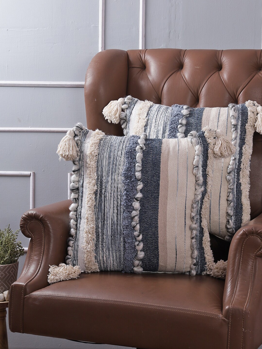 

KRAVIKA Blue & Cream-Coloured Set of 2 Striped Square Cushion Covers