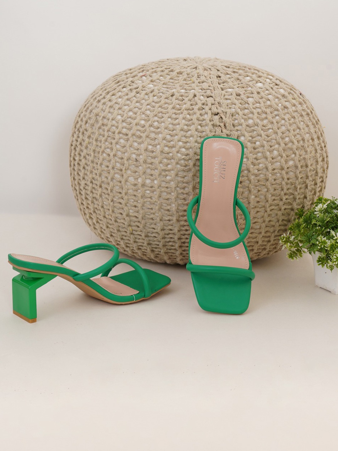 

SHUZ TOUCH Green Block Sandals