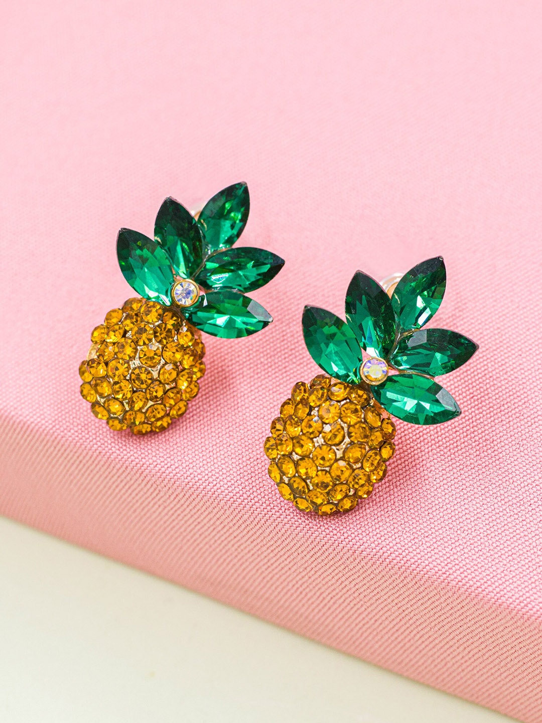 

Bellofox Women Green & Yellow Floral Studs Earrings