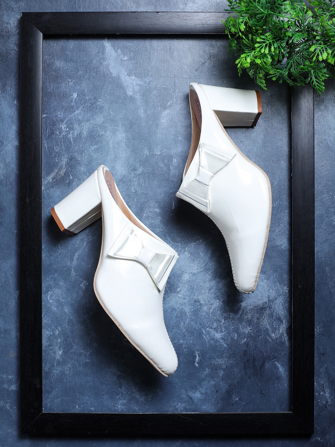 

LONDON STEPS Women White Stiletto with Buckles