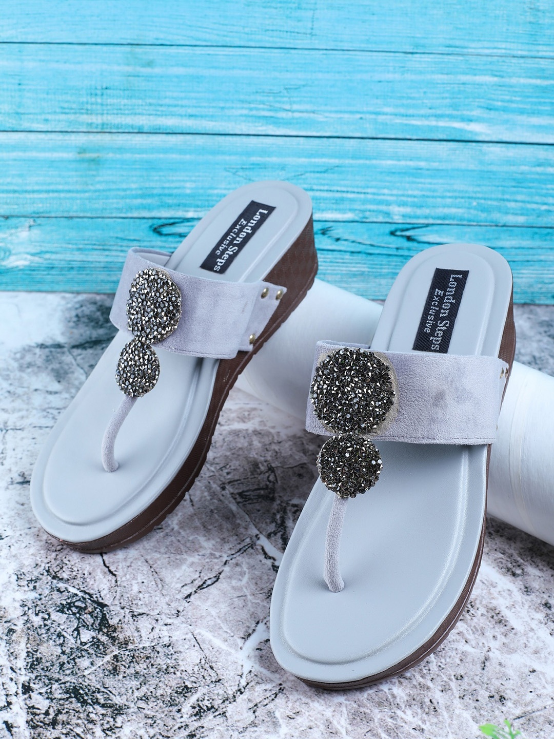

LONDON STEPS Women Grey Embellished Velvet Wedge Sandals