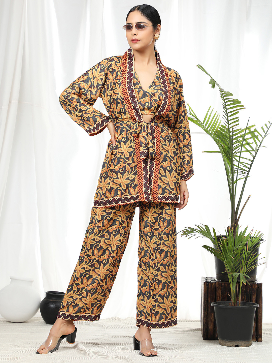 

HOUSE OF KARI Women Yellow & Grey Printed 3 Pieces Co-ords Set