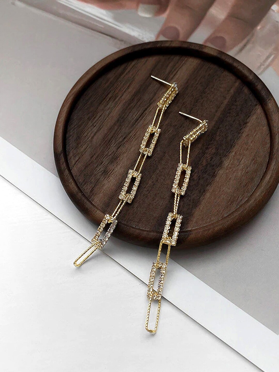 

Yellow Chimes Womens Gold-Toned Geometric Linked Chain Dangler Earrings