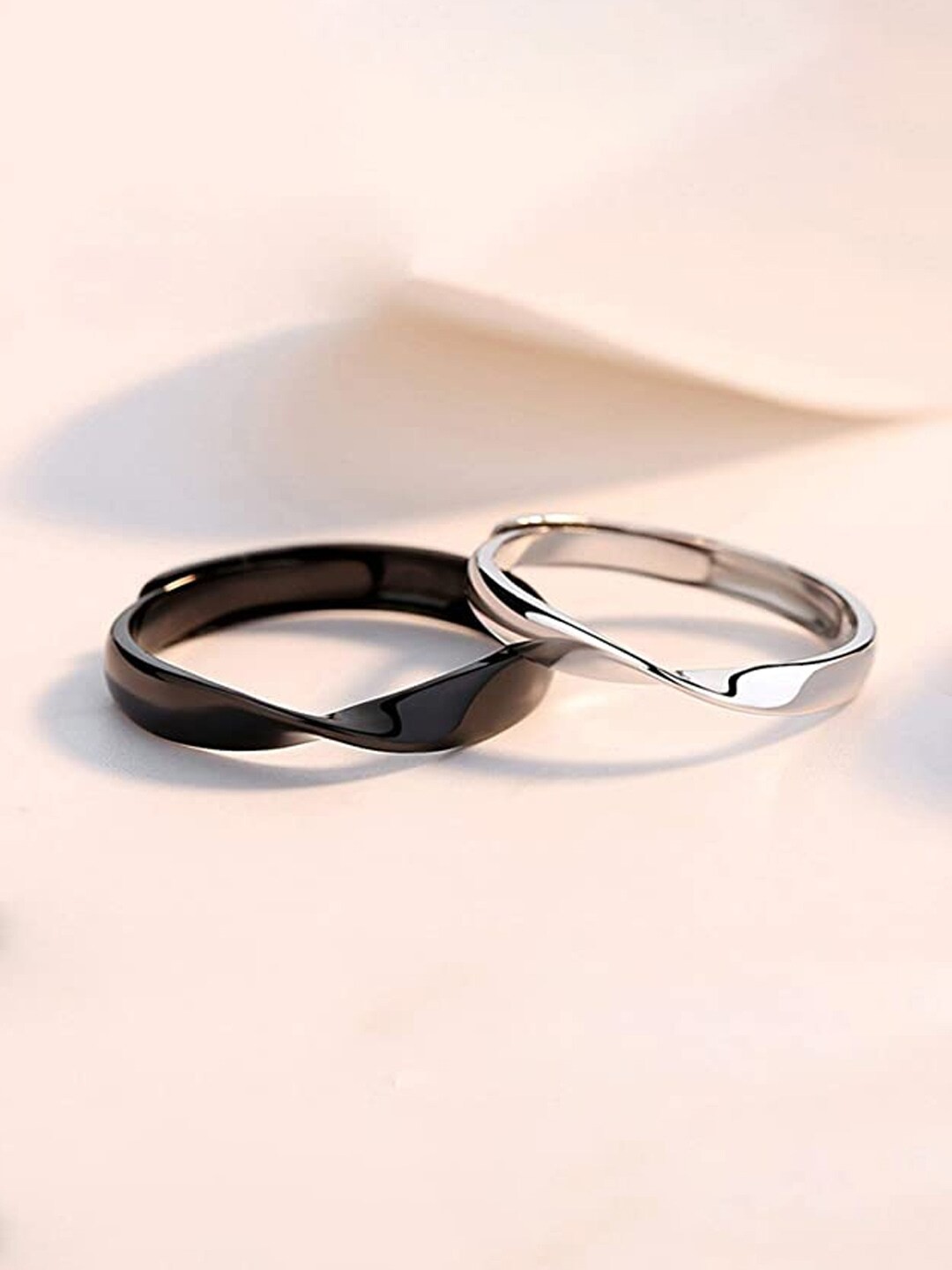 

Yellow Chimes Set Of 2 Platinum-Plated Titanium Steel Never Fading Couple Finger Rings, Multi