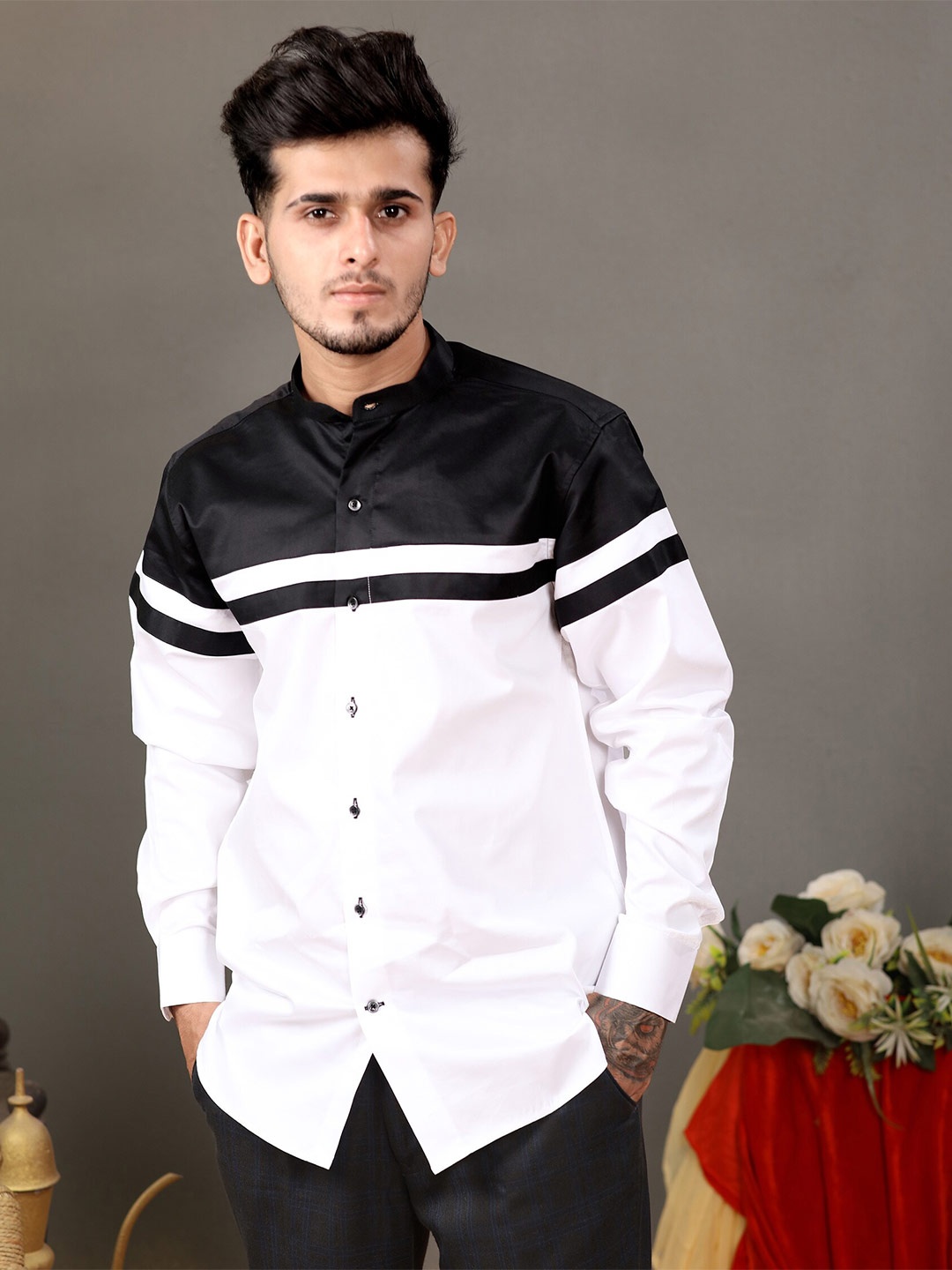 

FRENCH CROWN Men White Standard Colourblocked Formal Shirt