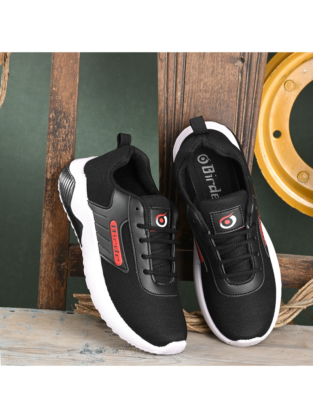 

BIRDE Men Black Colourblocked Sneakers
