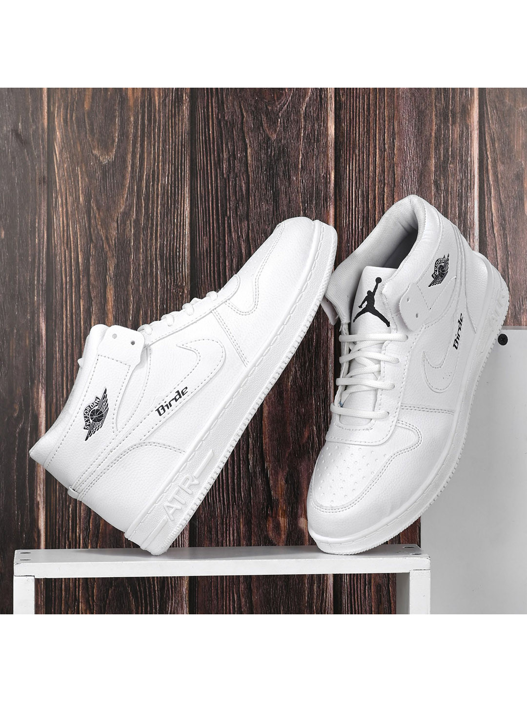 

BIRDE Men White Sneakers