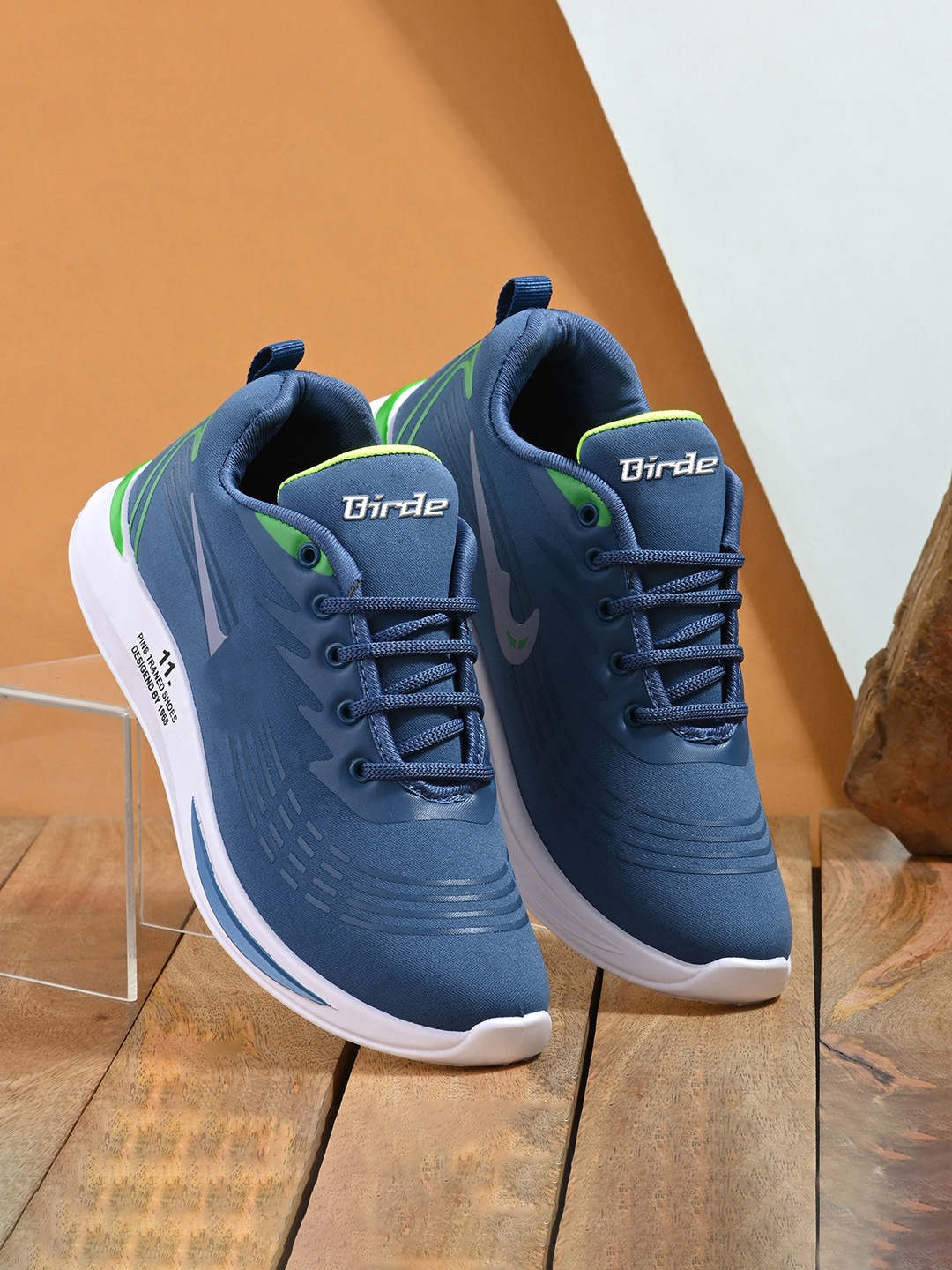 

BIRDE Men Blue Textured Casual Sneakers