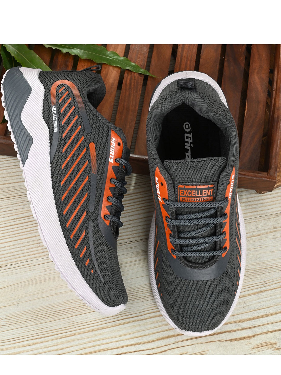 

BIRDE Men Grey & Orange Colourblocked Sneakers