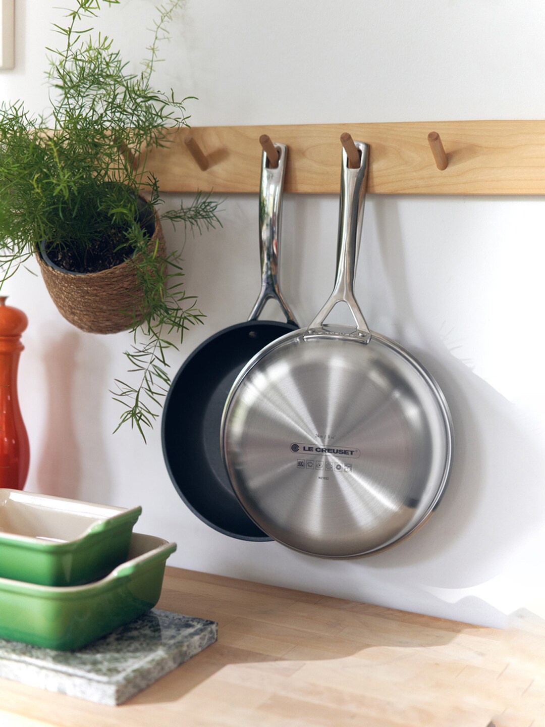 

LE CREUSET Induction Base Stainless Steel Frying Pan