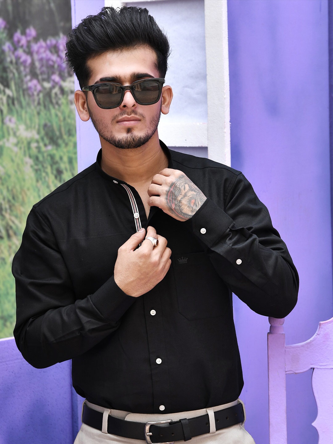 

FRENCH CROWN Men Black Solid Standard Formal Shirt