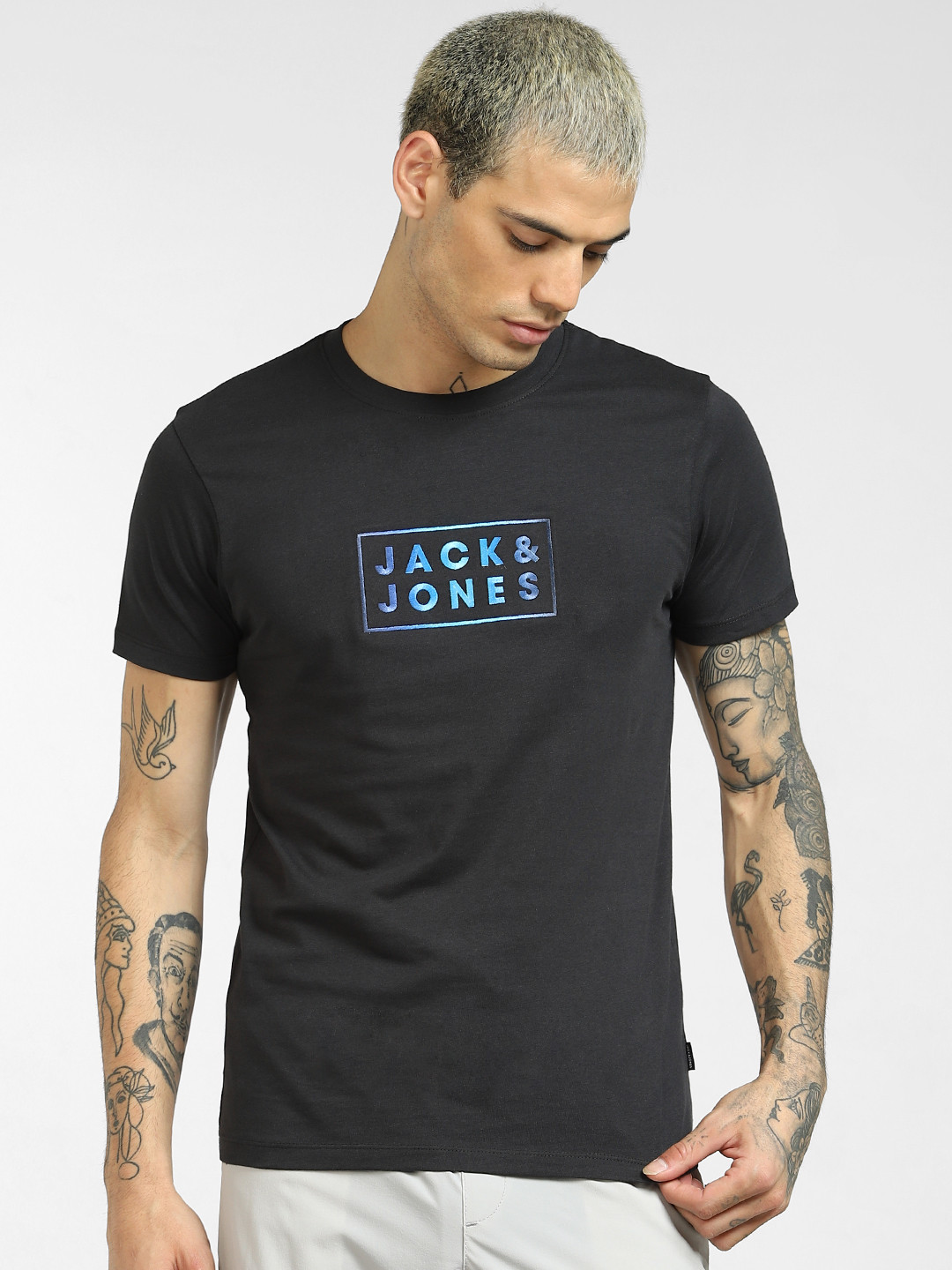 

Jack & Jones Men Black Typography Printed Cotton Slim Fit T-shirt
