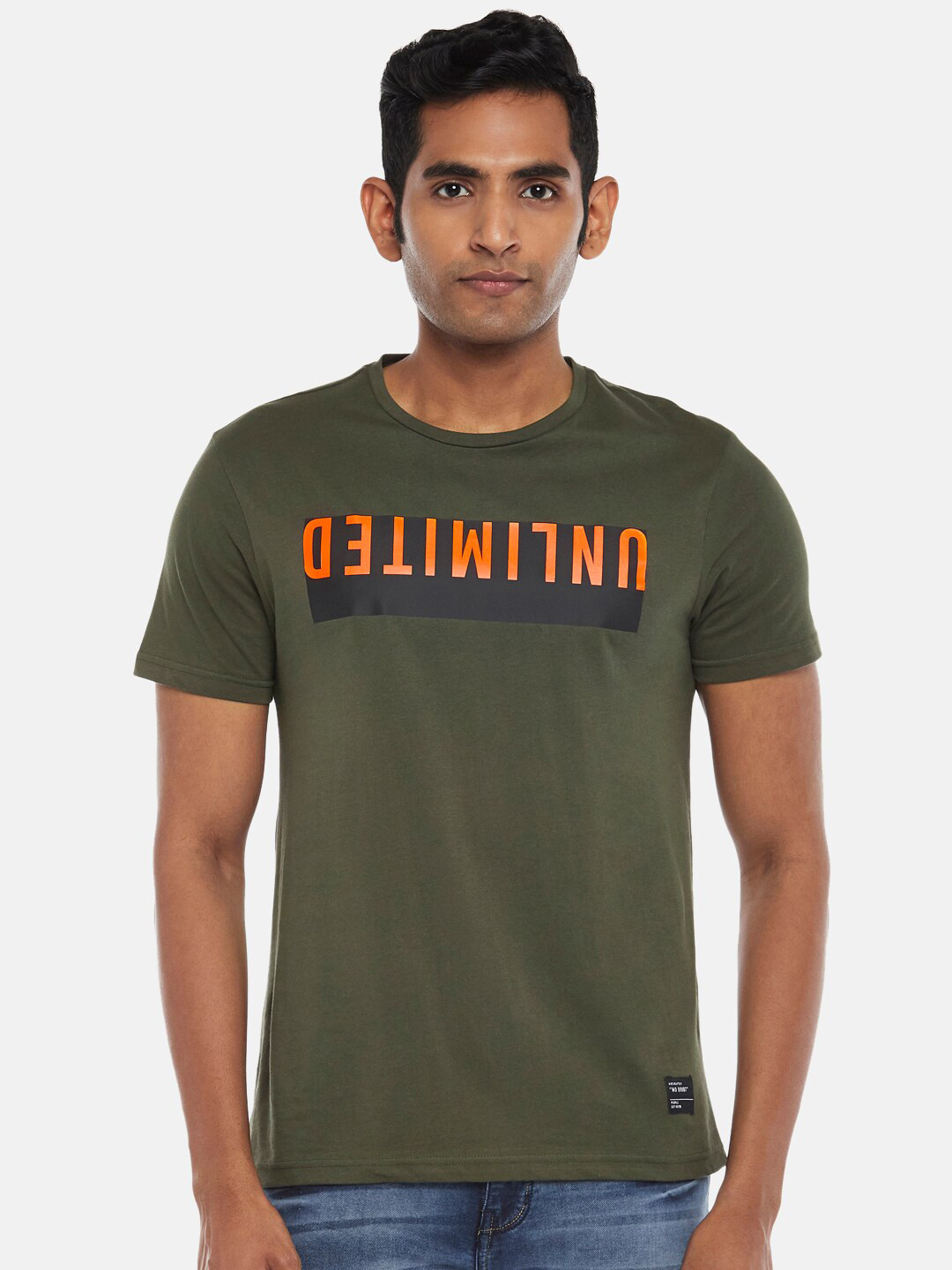 

People Men Olive Green Typography Printed Applique Slim Fit T-shirt