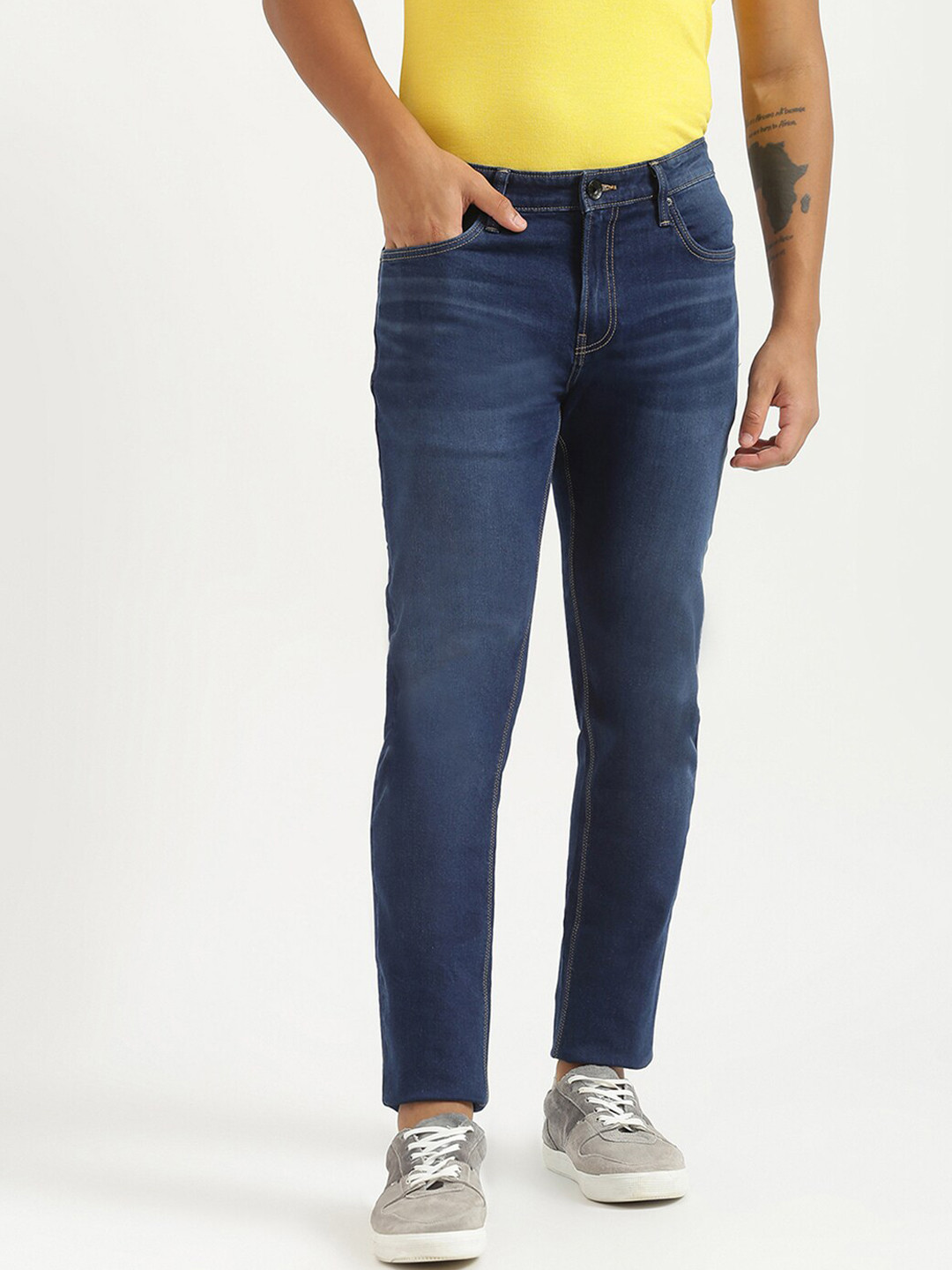 

United Colors of Benetton Men Blue Skinny Fit Light Fade Jeans