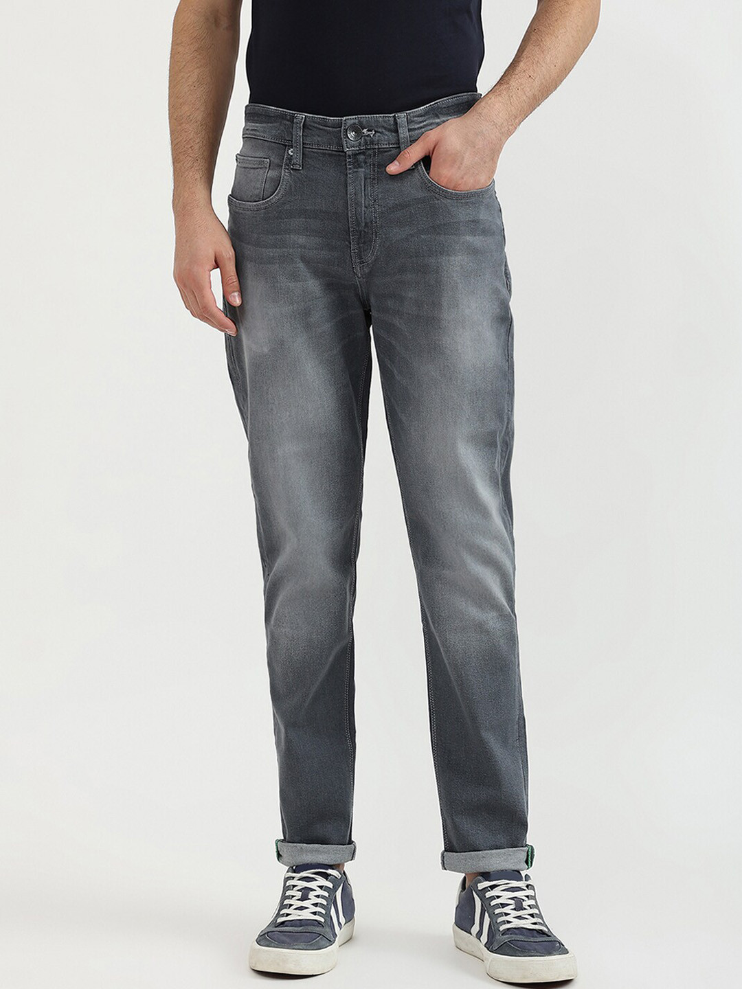 

United Colors of Benetton Men Grey Slim Fit Heavy Fade Jeans
