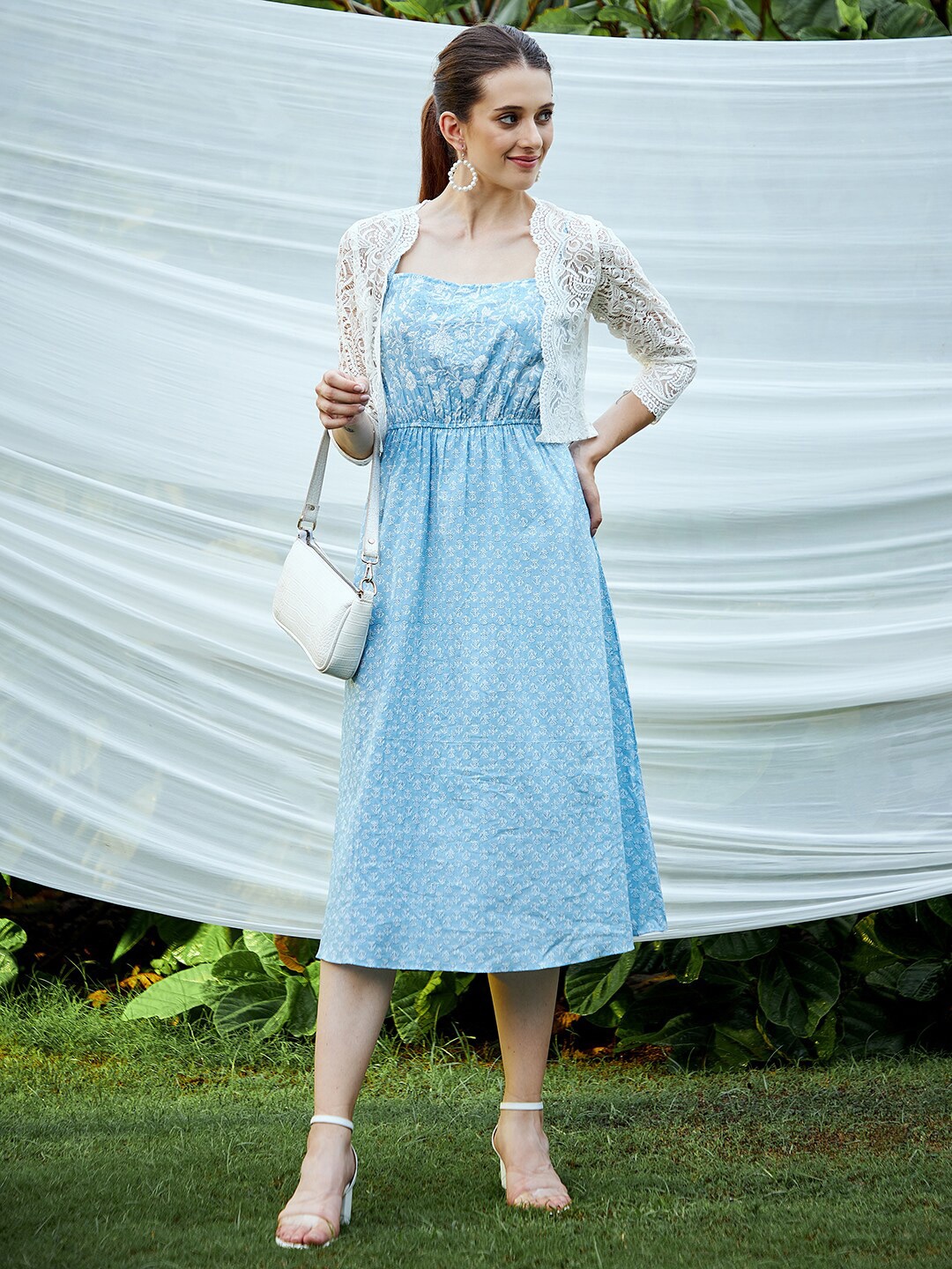 

Athena Women Blue Floral Printed A-Line Midi Dress With Jacket