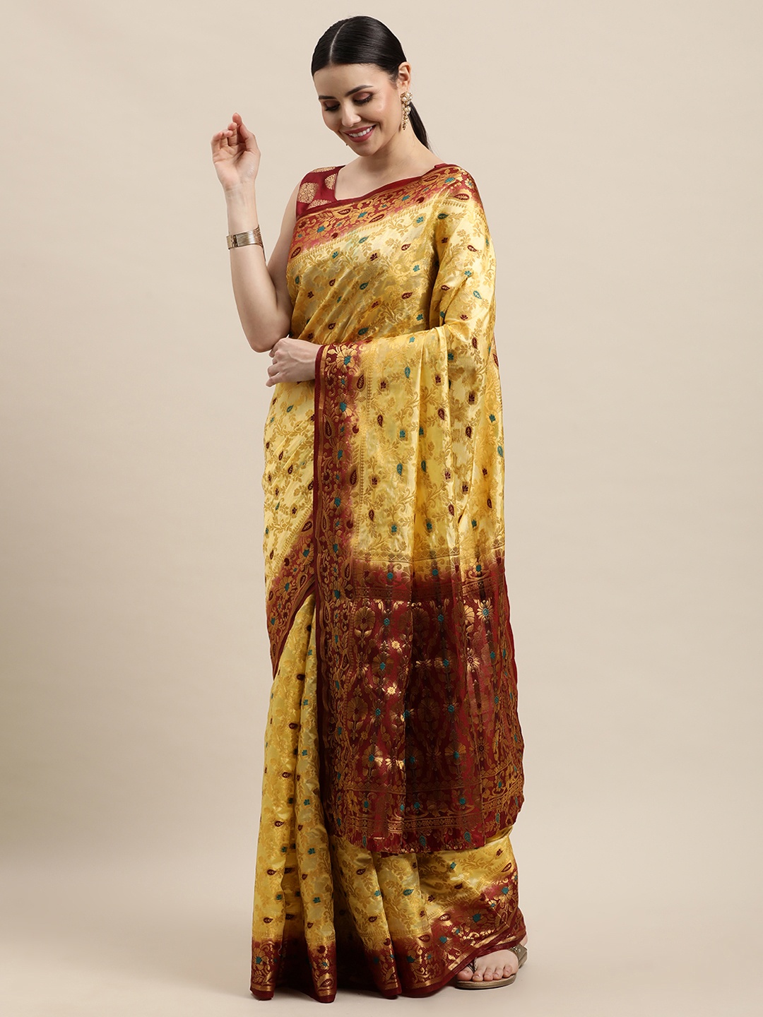 

VASTRAME Cream-Coloured & Brown Ethnic Design Art Silk Kanjeevaram Saree