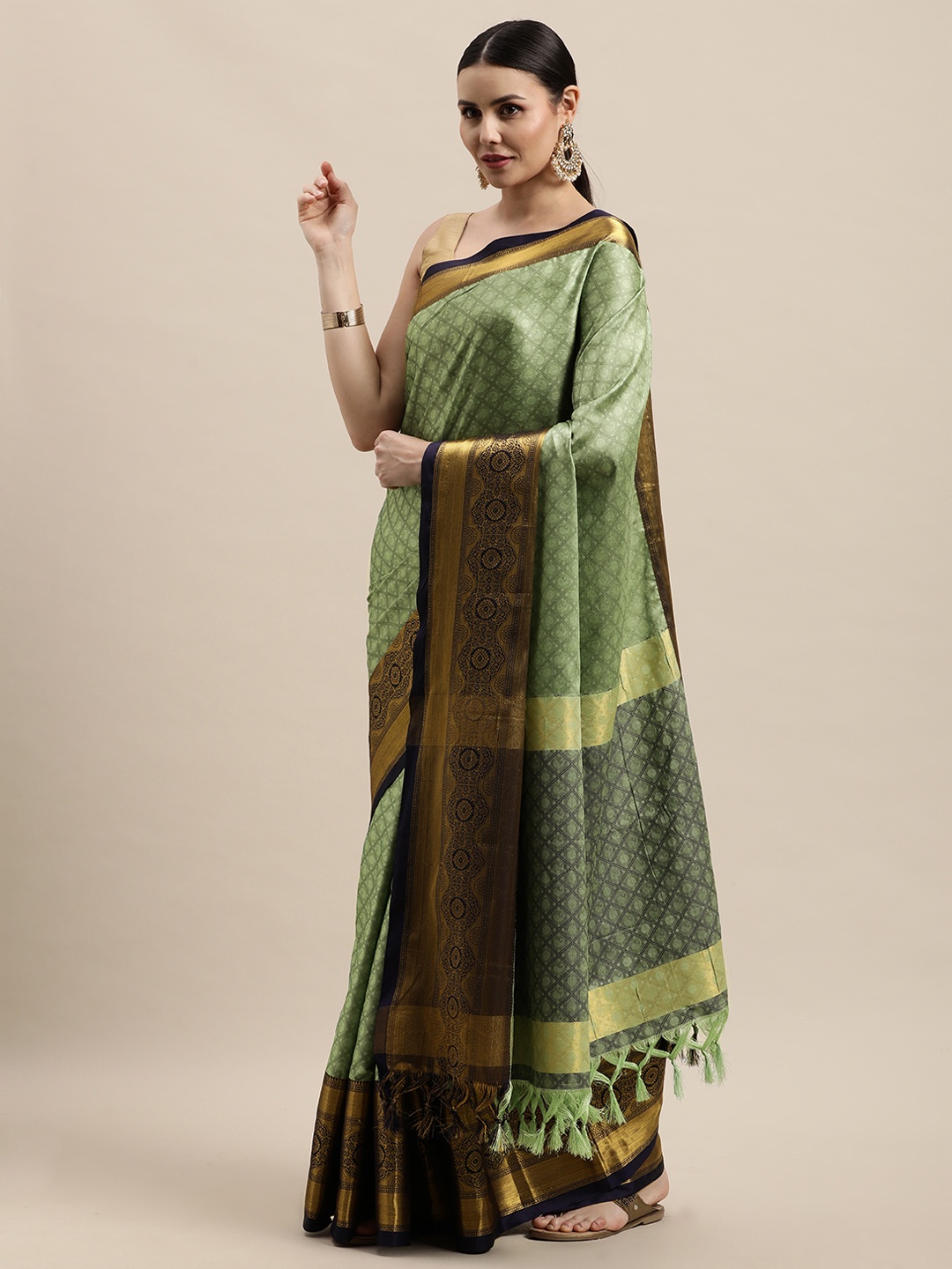 

VASTRAME Green & Golden Ethnic Design Banarasi Saree