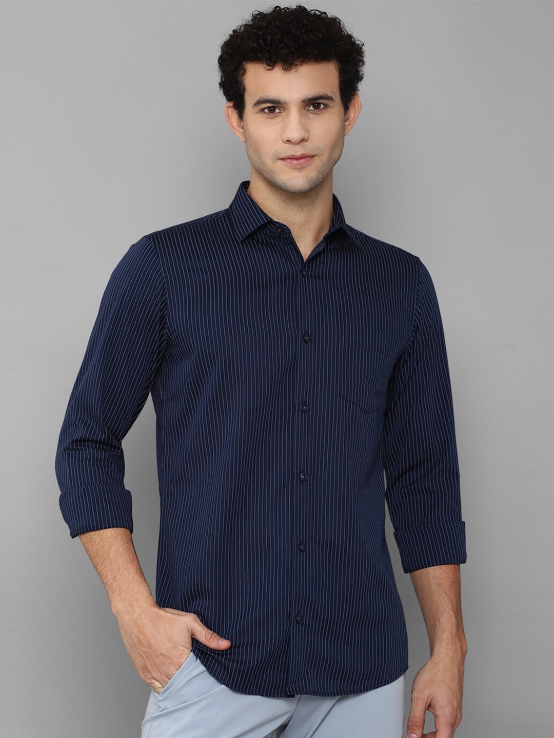 

Allen Solly Men Navy Blue Slim Fit Striped Casual Shirt