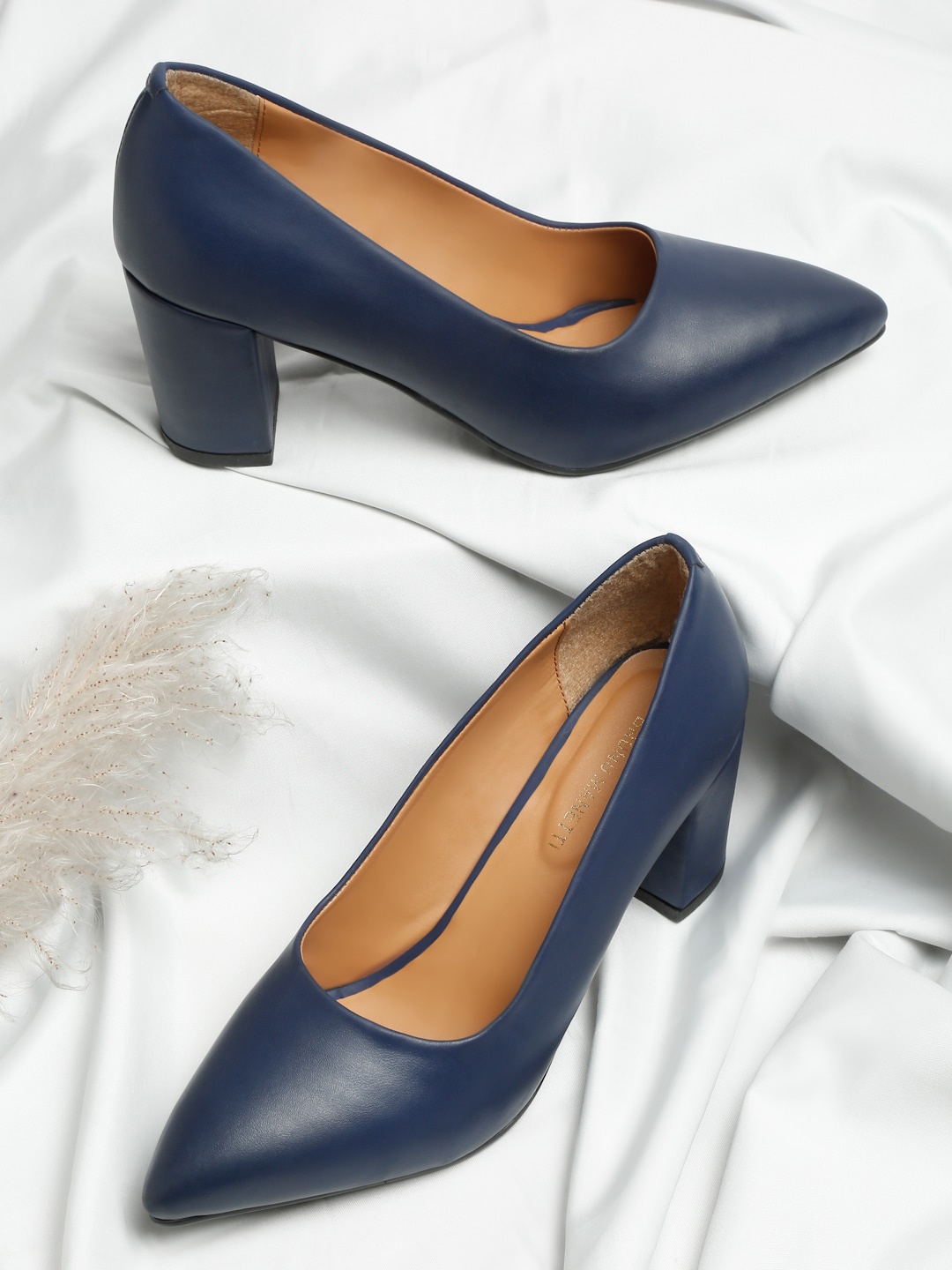 

Bruno Manetti Navy Blue PU Pumps