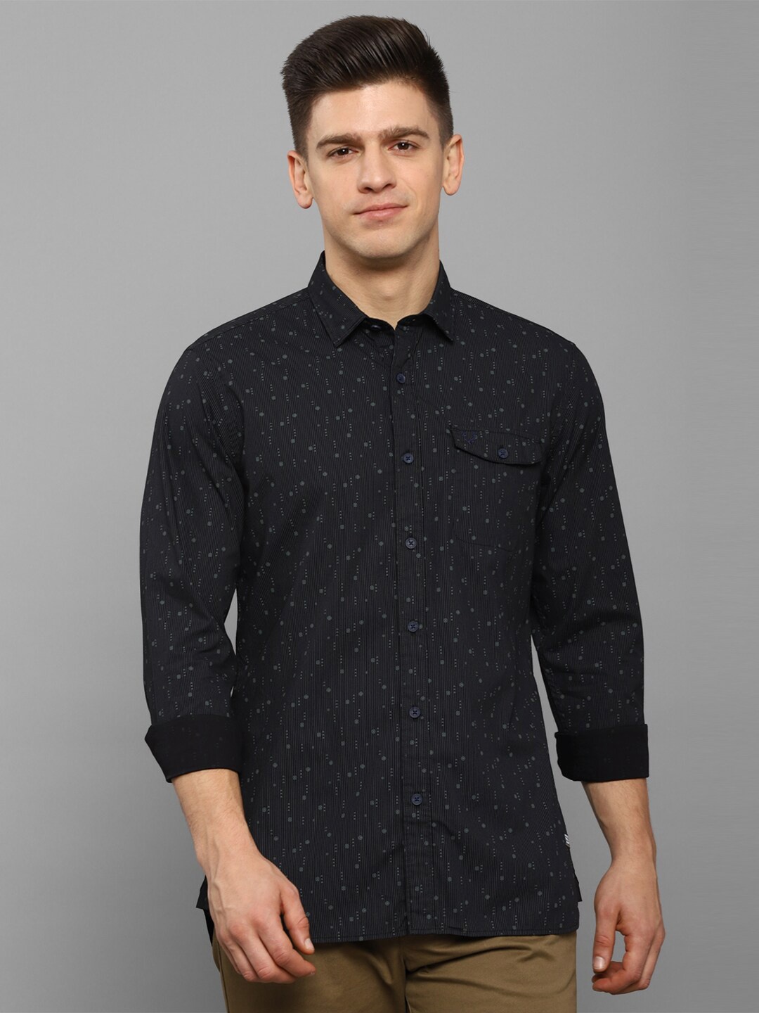 

Allen Solly Sport Men Black Printed Casual Shirt
