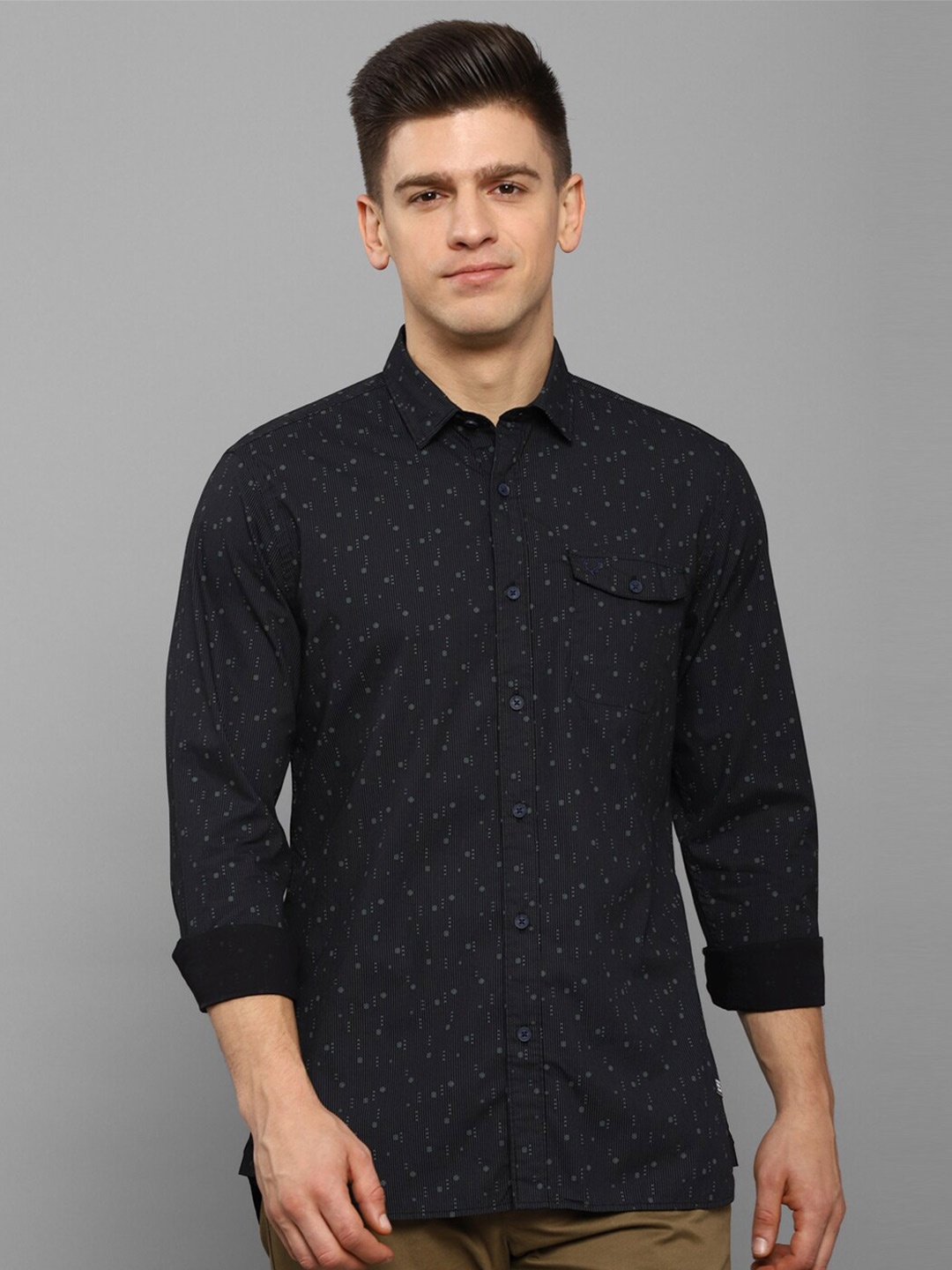 

Allen Solly Sport Men Black Printed Casual Shirt