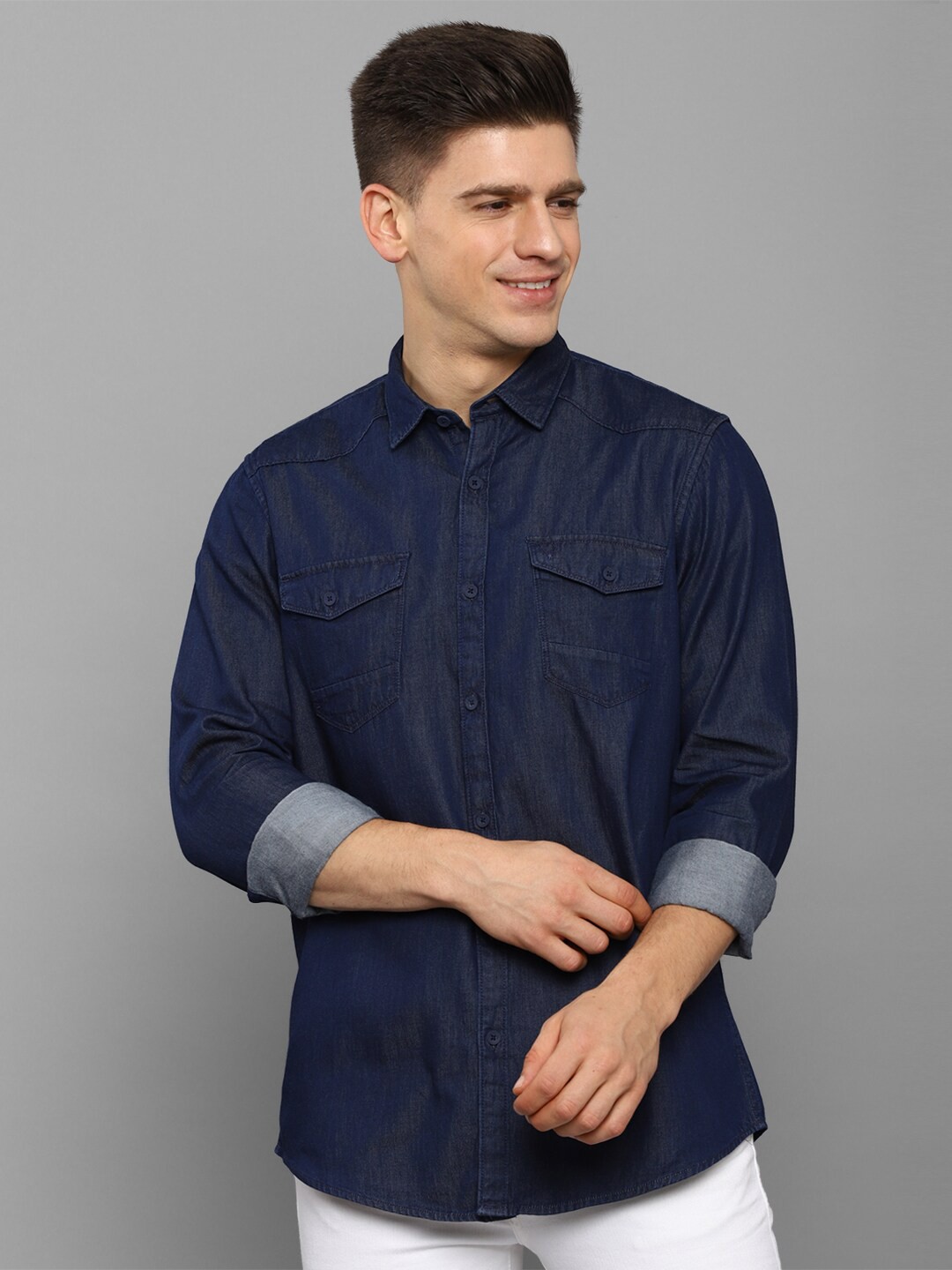 

Allen Solly Sport Men Regular Fit Navy Blue Casual Shirt