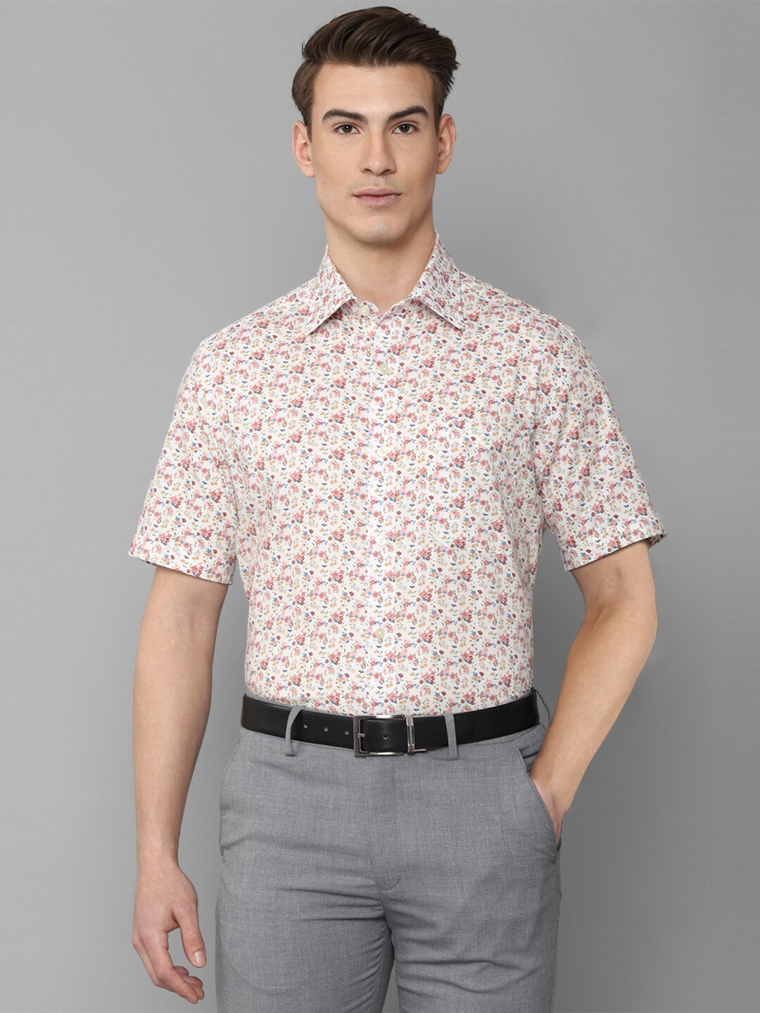

Louis Philippe Men Cream Floral Printed Formal Shirt