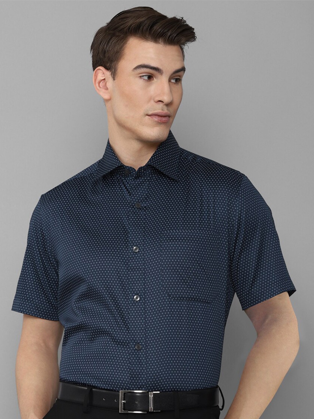 

Louis Philippe Men Navy Blue Formal Shirt