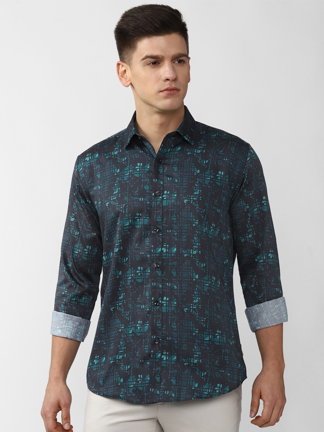

V Dot Men Black & Green Slim Fit Floral Checked Casual Shirt