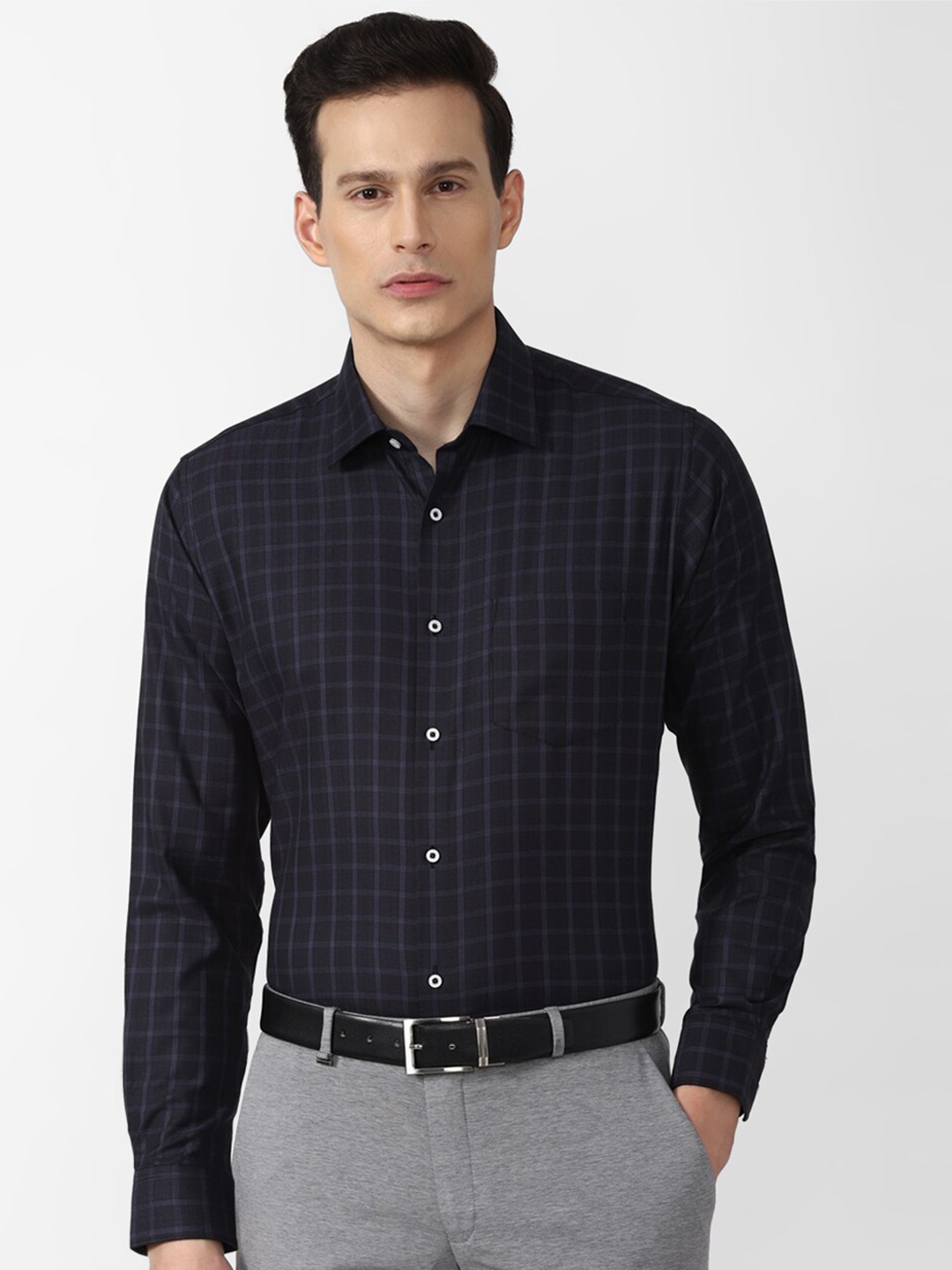 

Van Heusen Men Black Checked Formal Shirt