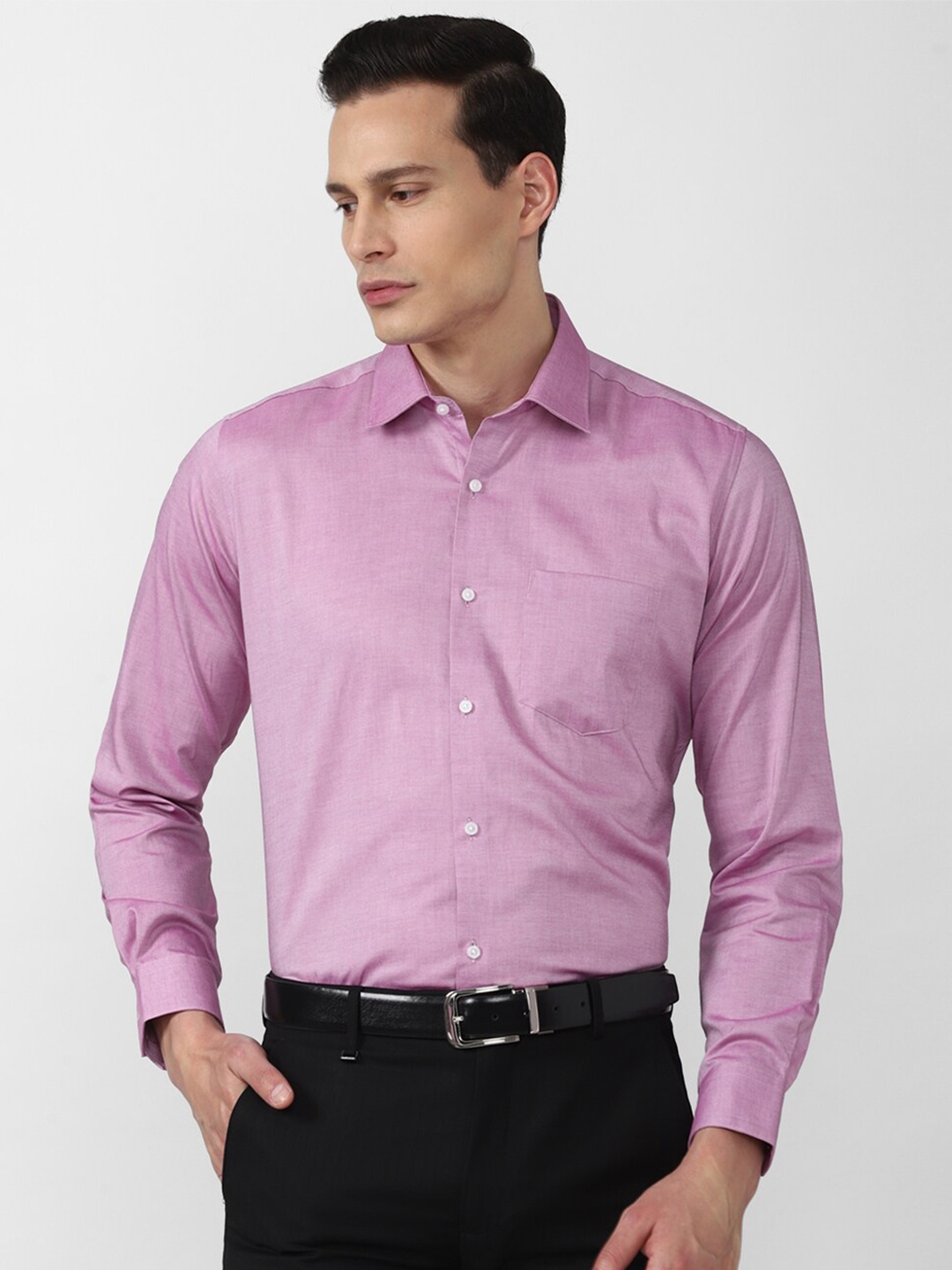 

Van Heusen Men Pink Solid Formal Shirt