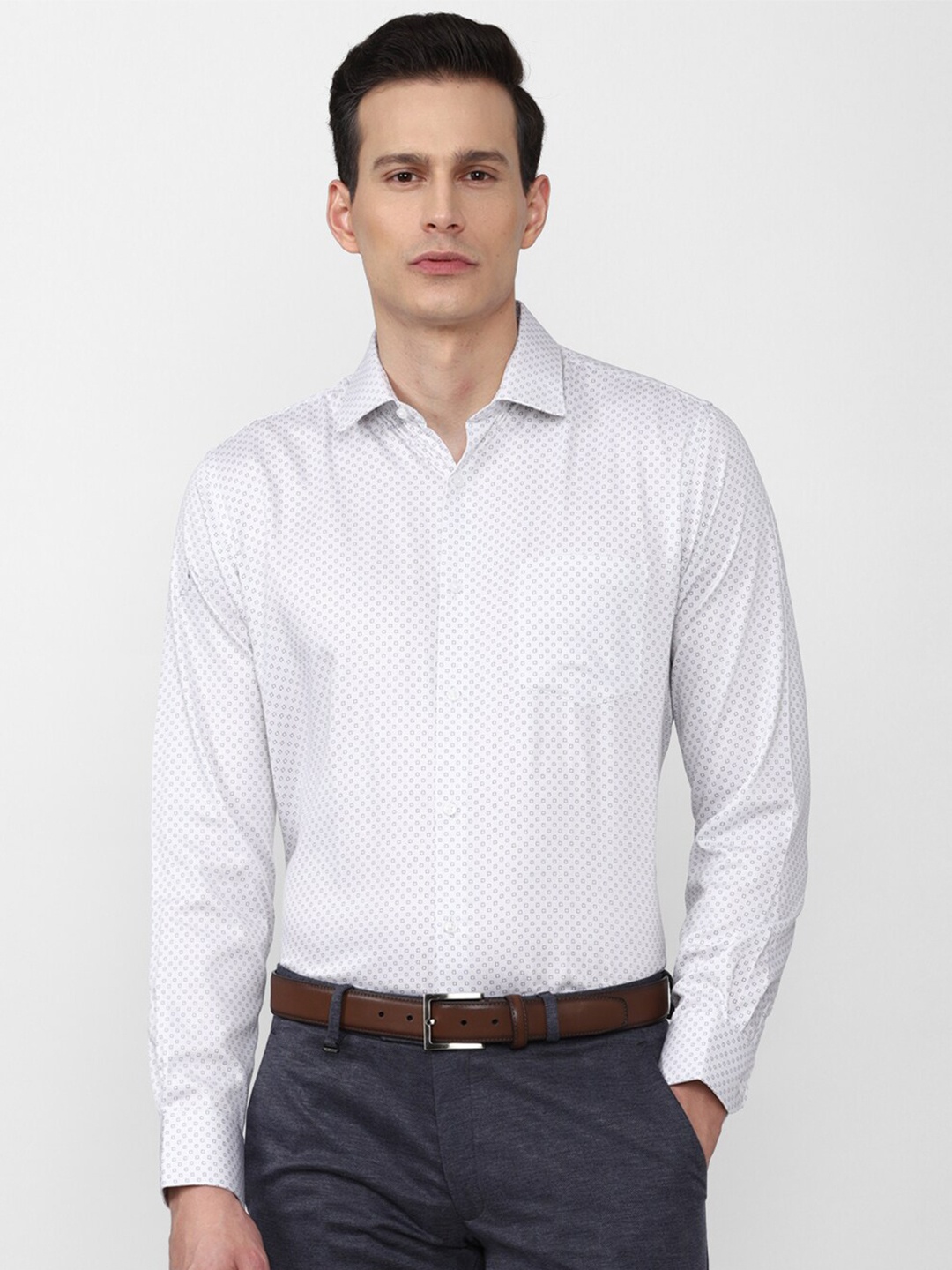 

Van Heusen Men White Regular Fit Printed Formal Shirt