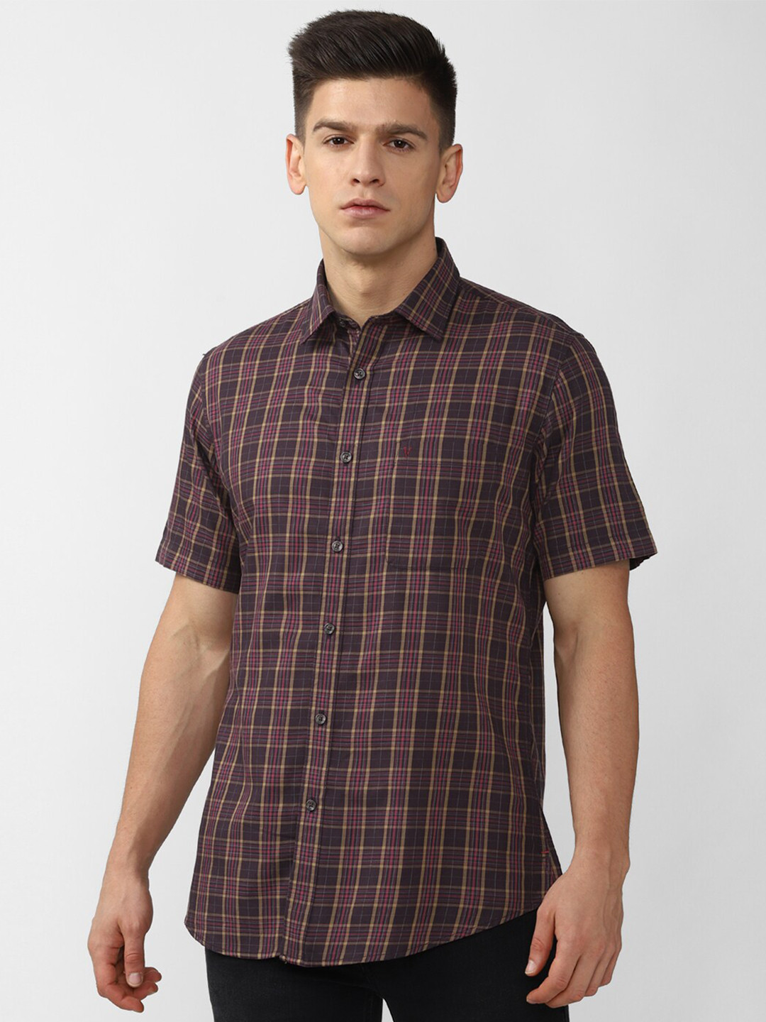 

Van Heusen Sport Men Brown Cotton Slim Fit Checked Spread Collar Casual Shirt