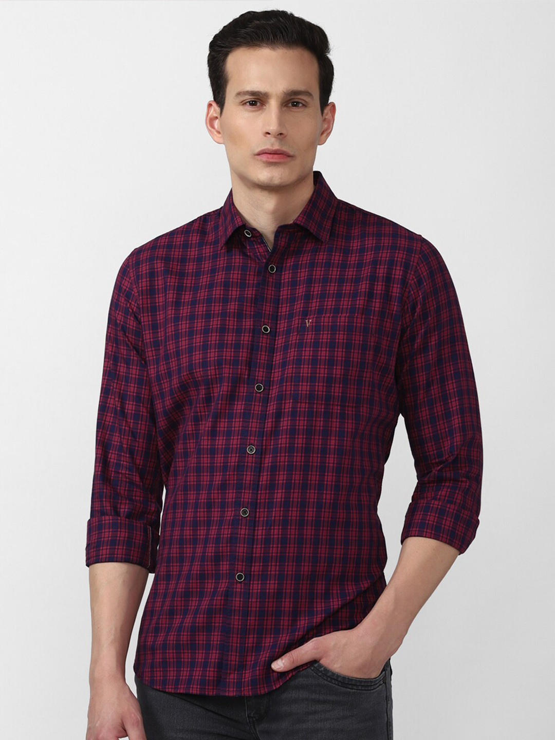 

Van Heusen Sport Men Maroon Slim Fit Checked Casual Shirt