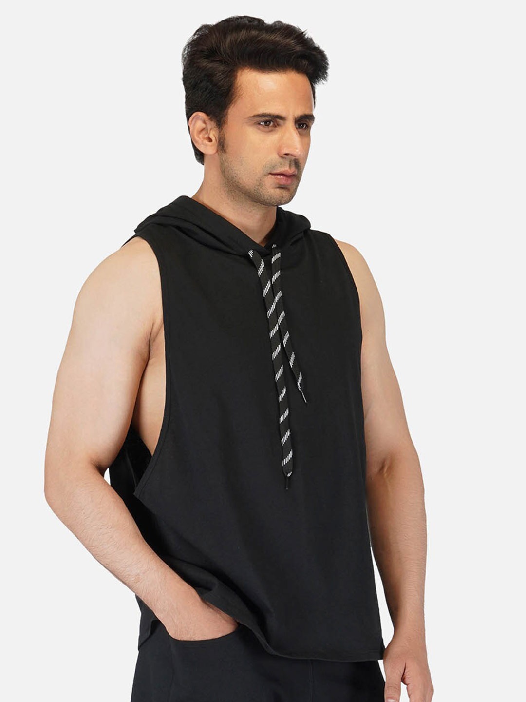 

IMPERATIVE Men Black Solid Anti Odour T-shirt