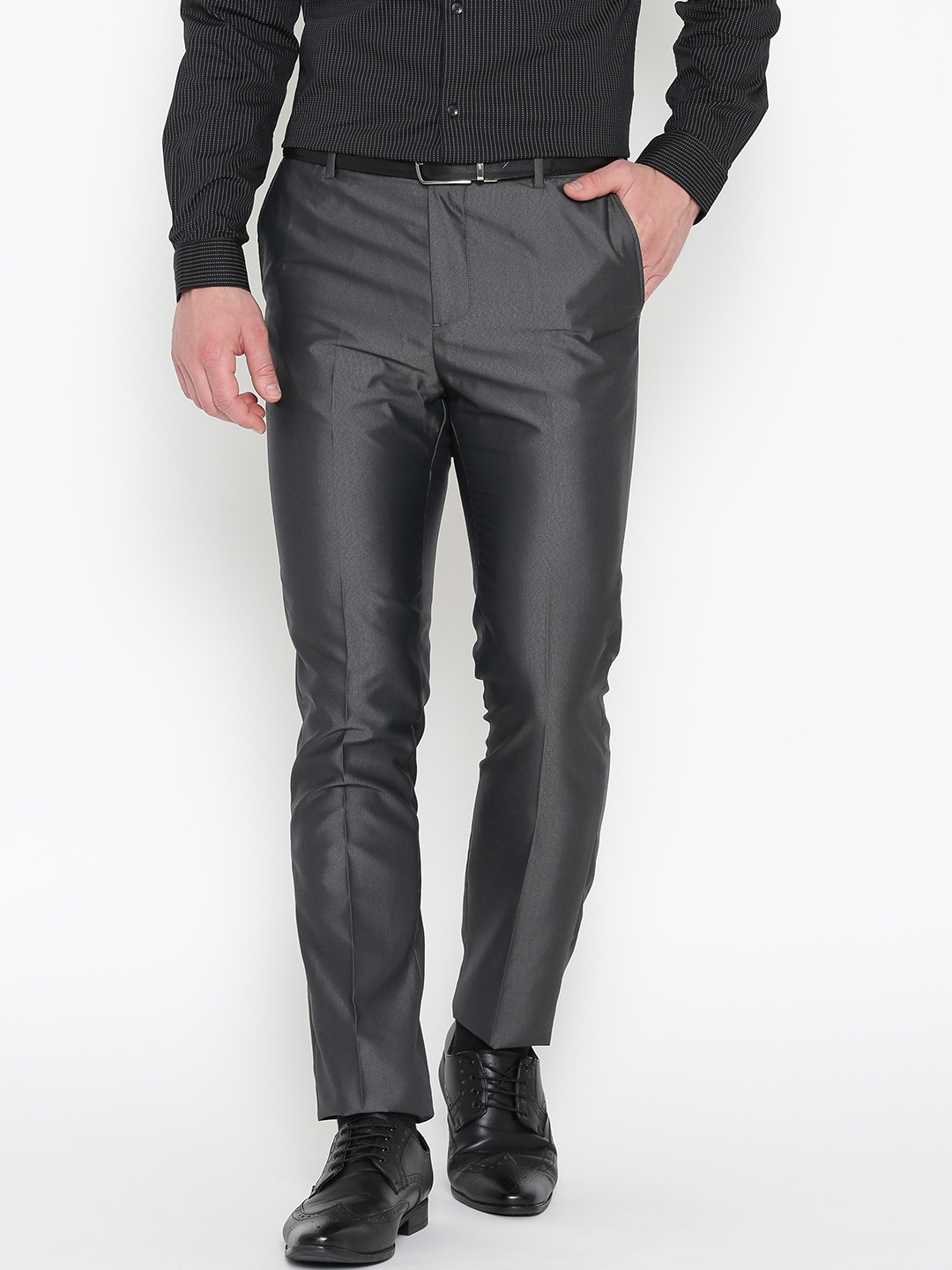 

Arrow Men Charcoal Grey Tapered Fit Solid Formal Trousers