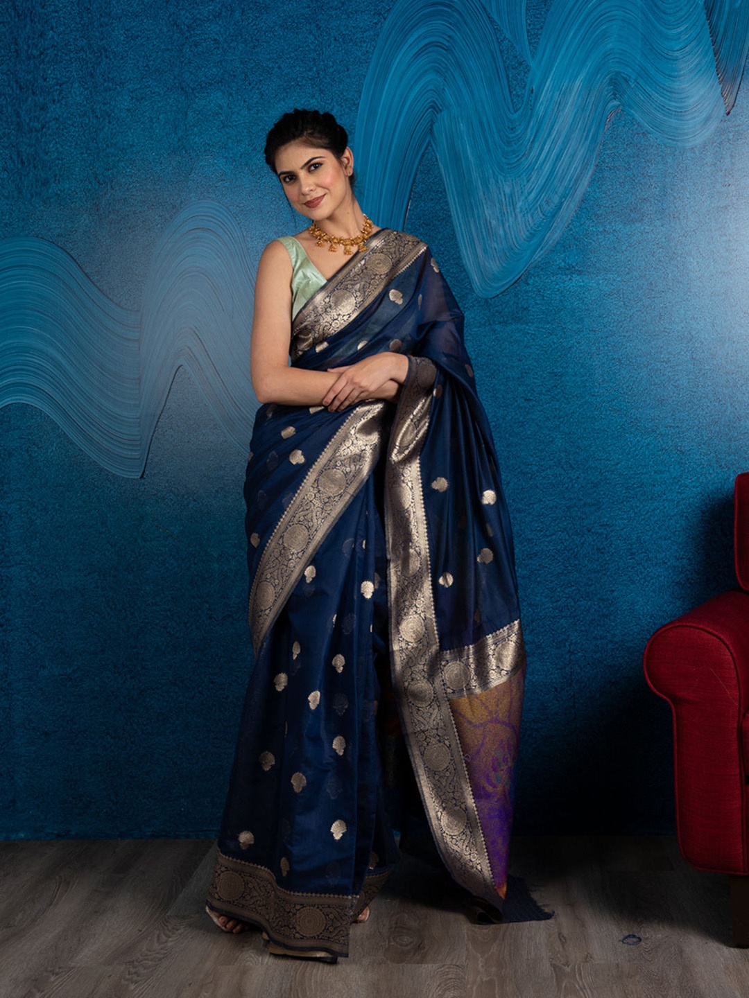 

BEATITUDE Navy Blue Ethnic Motifs Zari Silk Blend Banarasi Saree