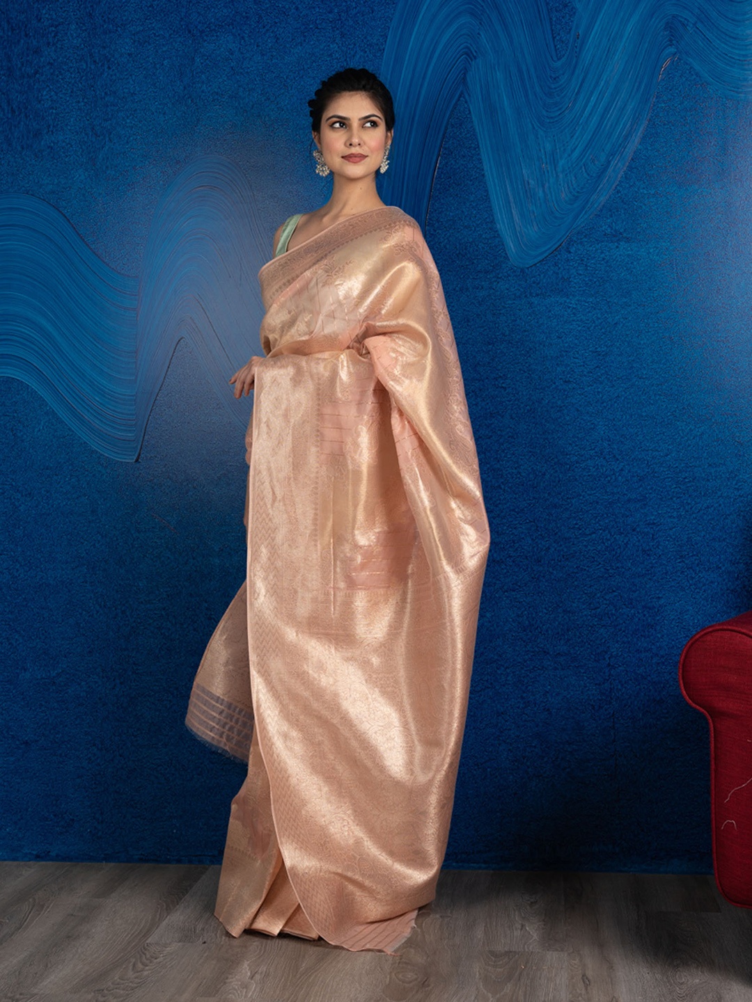 

BEATITUDE Peach-Coloured & Gold-Toned Paisley Silk Blend Banarasi Saree