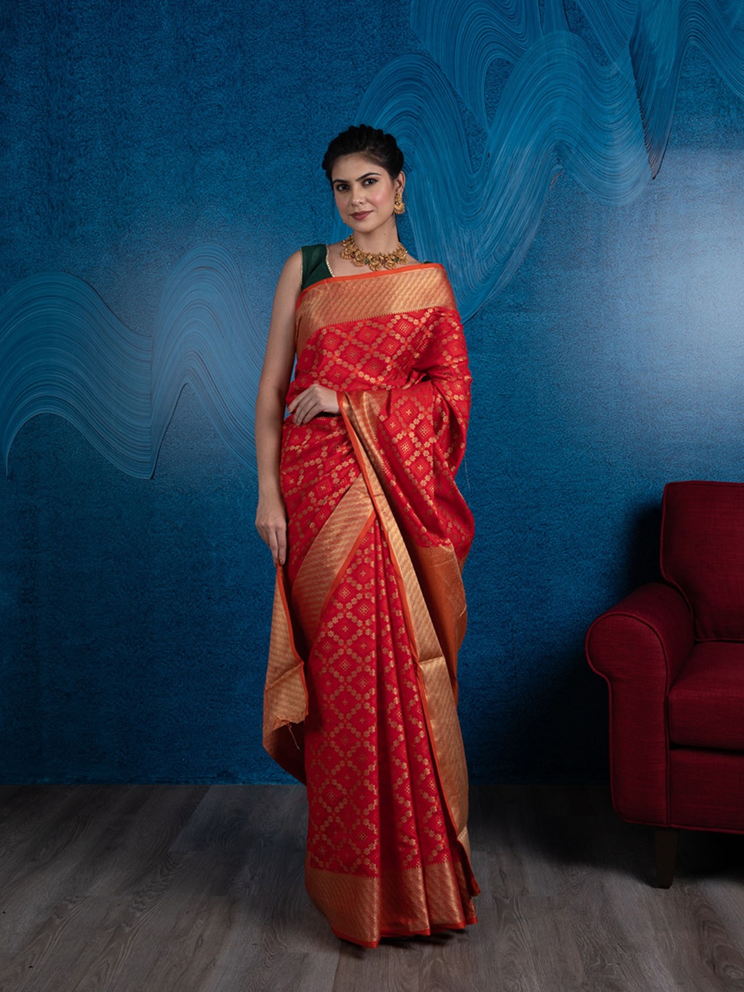 

BEATITUDE Red & Gold-Toned Zari Silk Blend Patola Saree