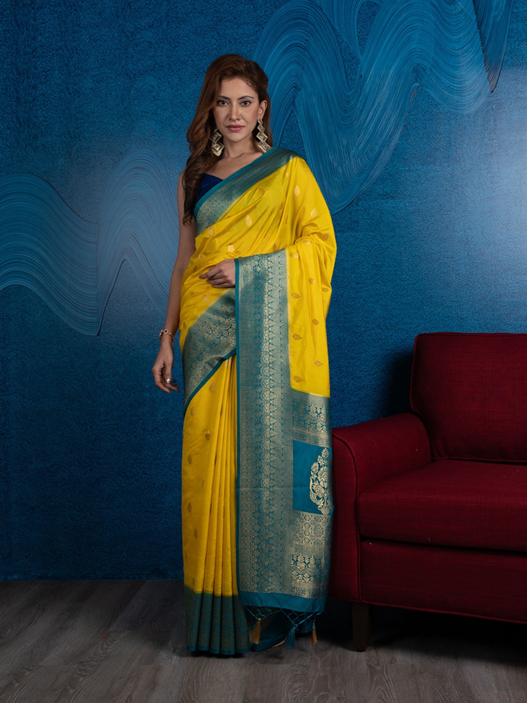 

BEATITUDE Yellow & Green Woven Design Zari Silk Blend Banarasi Saree
