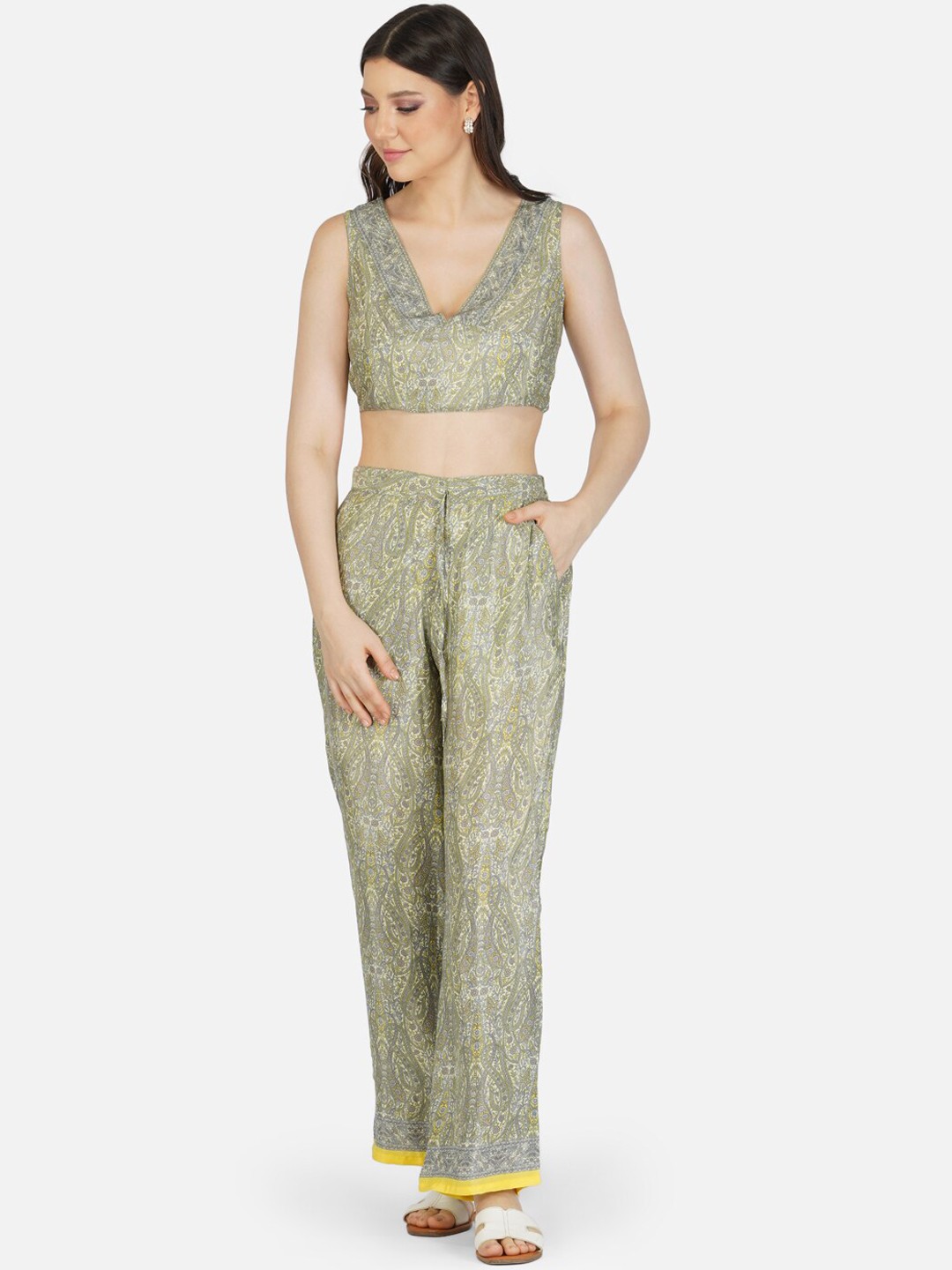 

HOUSE OF KARI Printed Co-Ord Set With Waistcoat, Grey