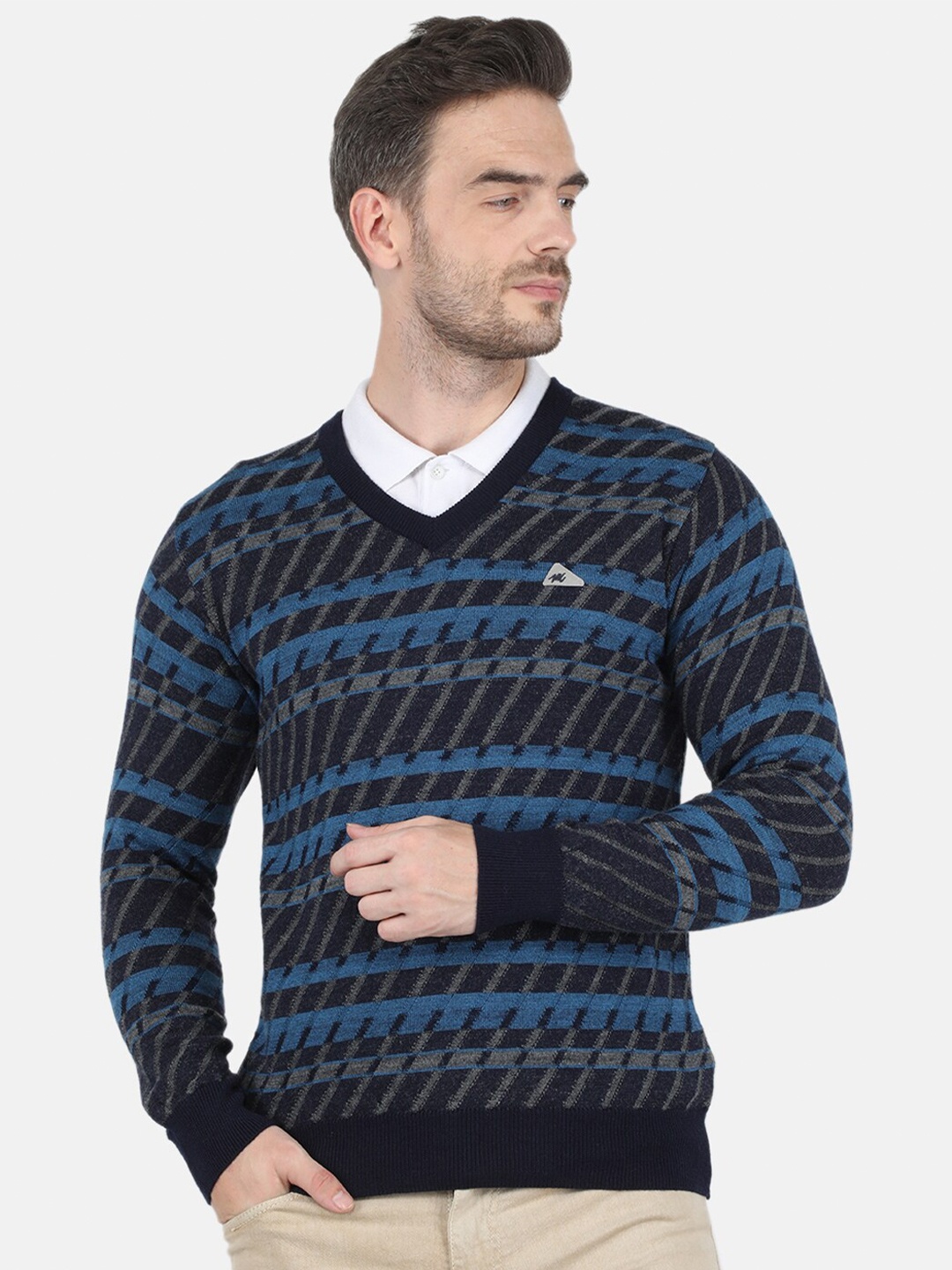 

Monte Carlo Men Navy Blue Woolen Printed Pullover