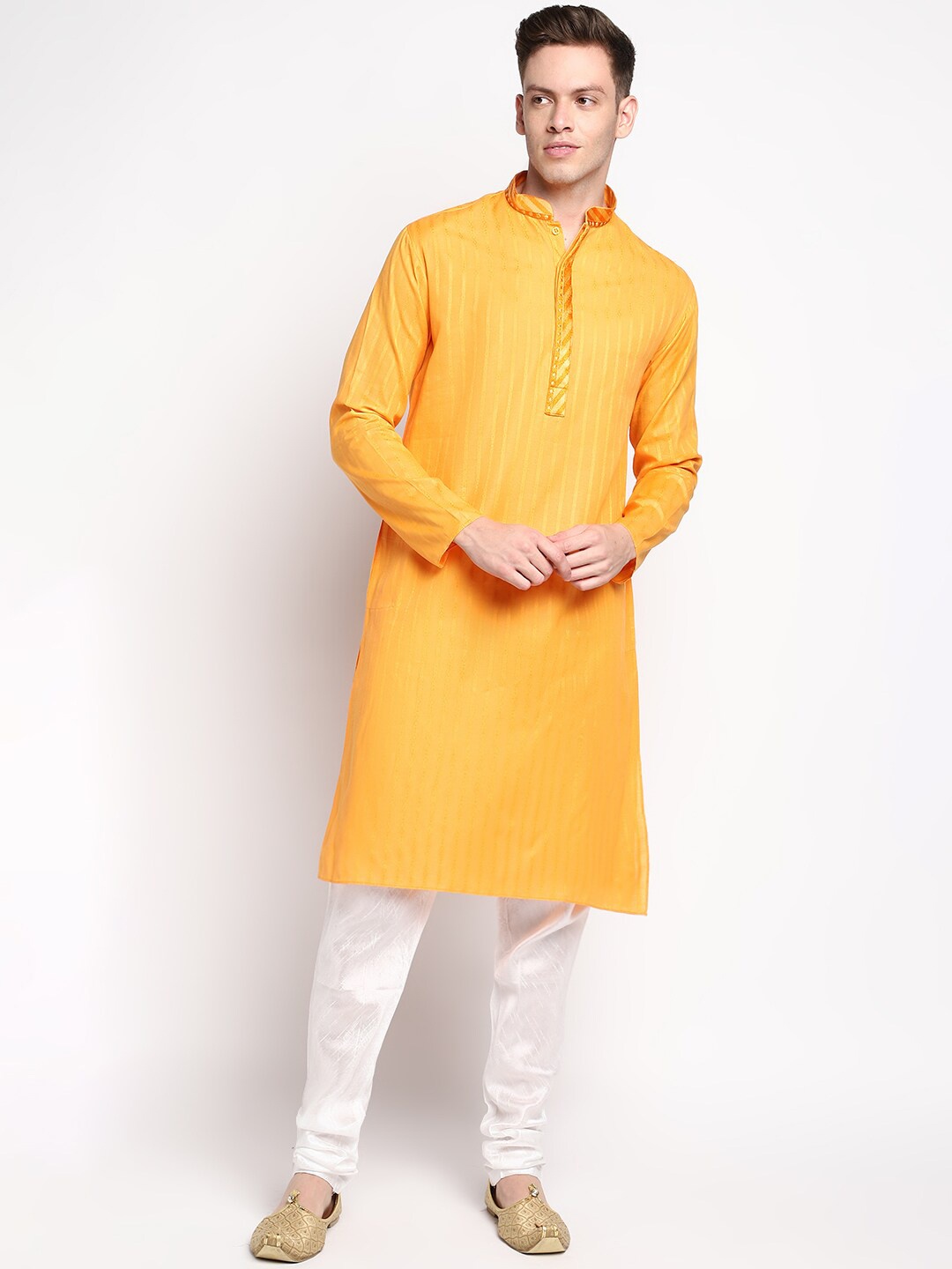 

DEVOILER Men Men Orange Self-Design Kurta with Pyjamas