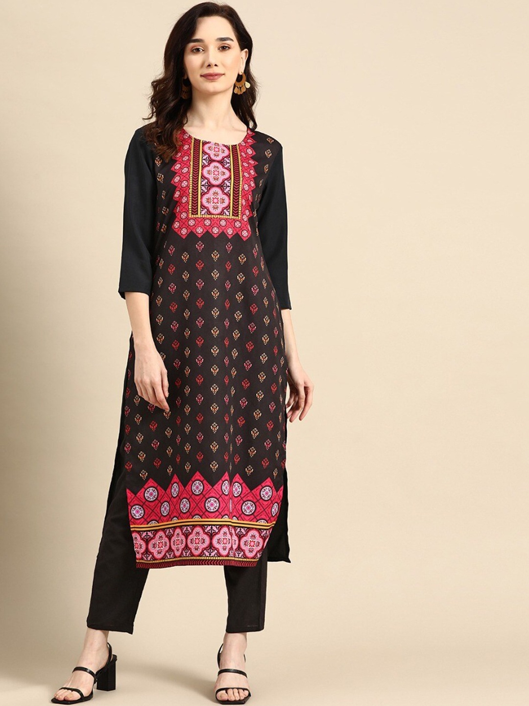 

Sangria Women Black Ethnic Motifs Printed Crepe Kurta