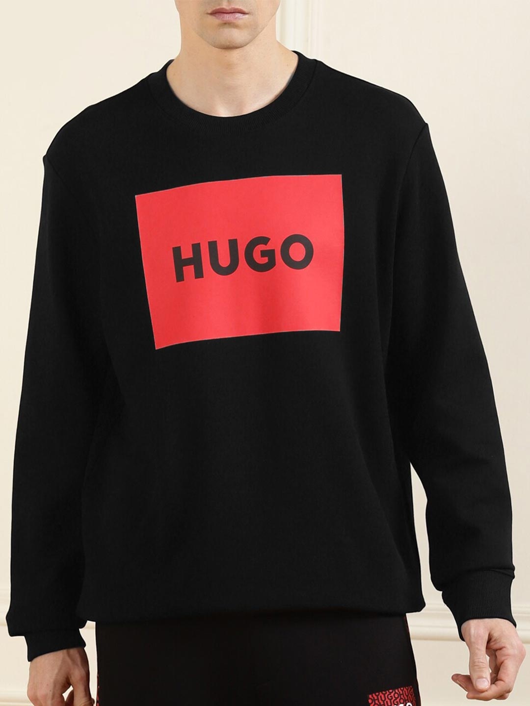

HUGO Men Black Printed Chest Patch Sweatshirt