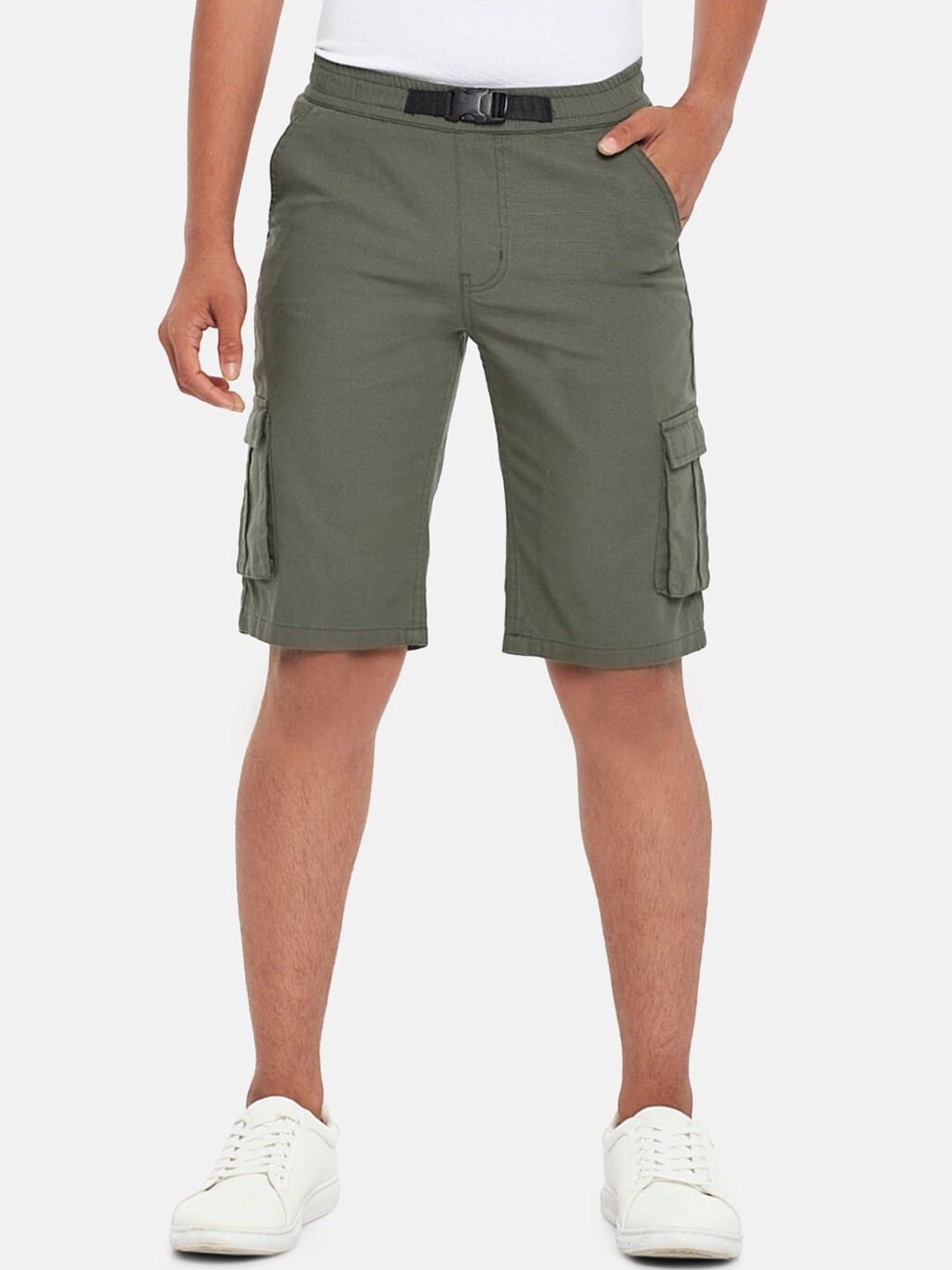 

Coolsters by Pantaloons Boys Olive Green Solid Cargo Shorts